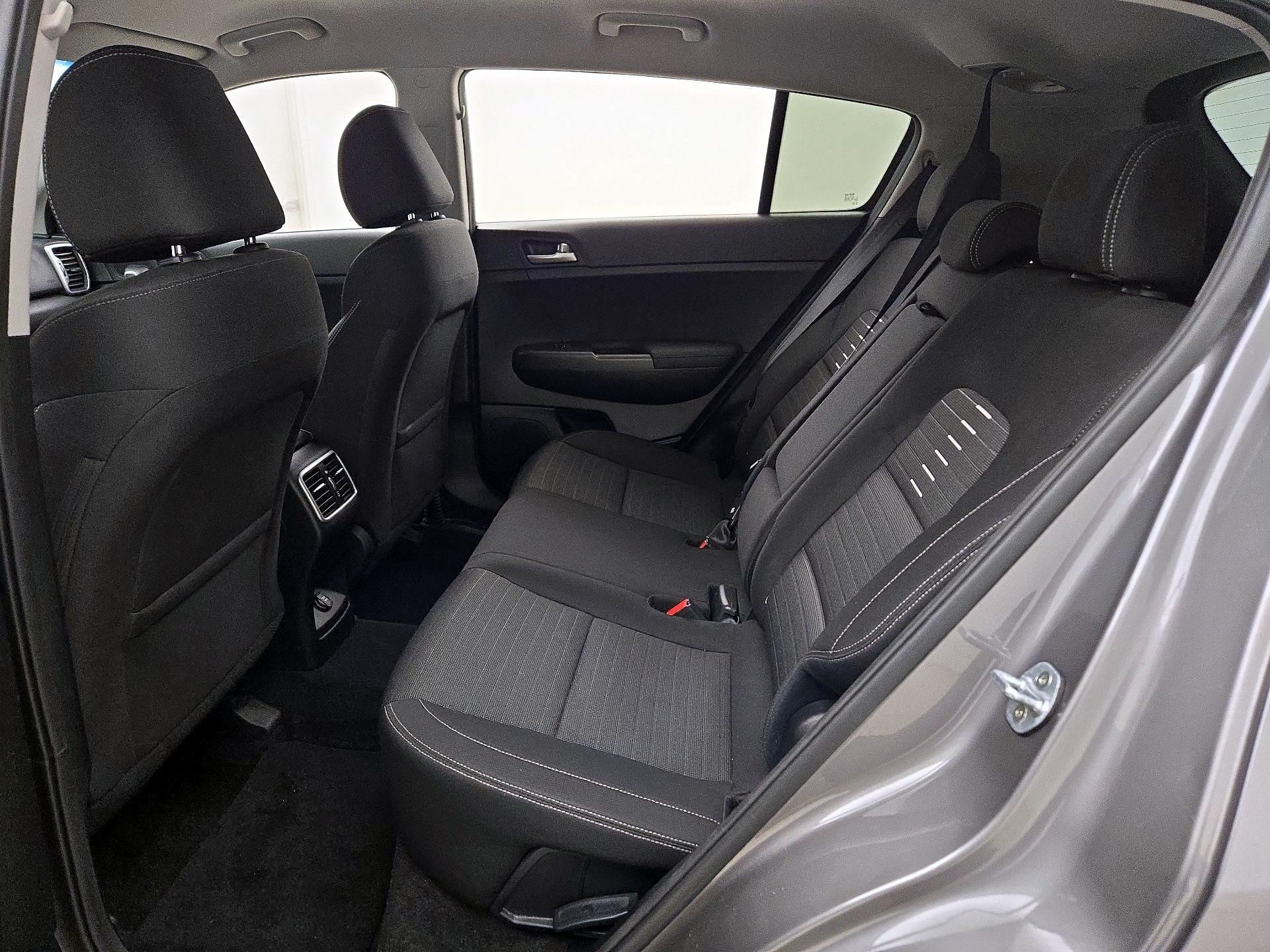Thumbnail: 2019 Kia Sportage - 17