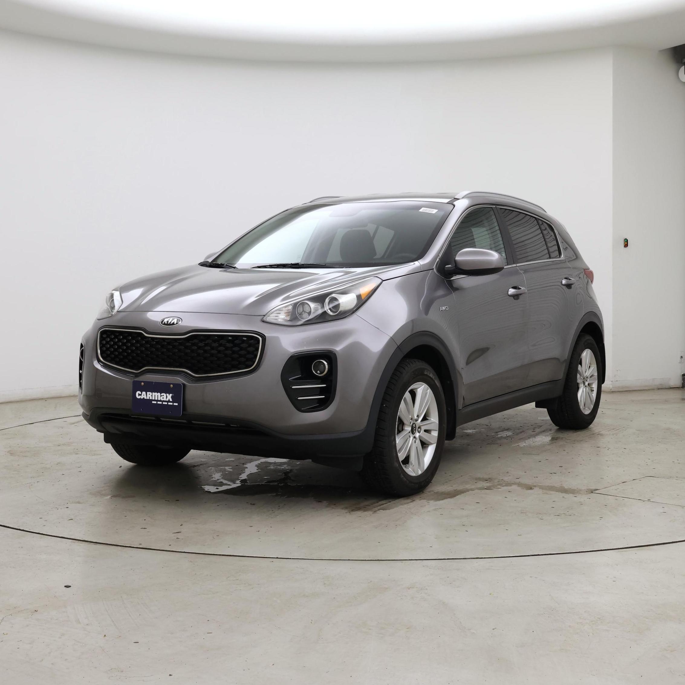 Thumbnail: 2019 Kia Sportage - 4