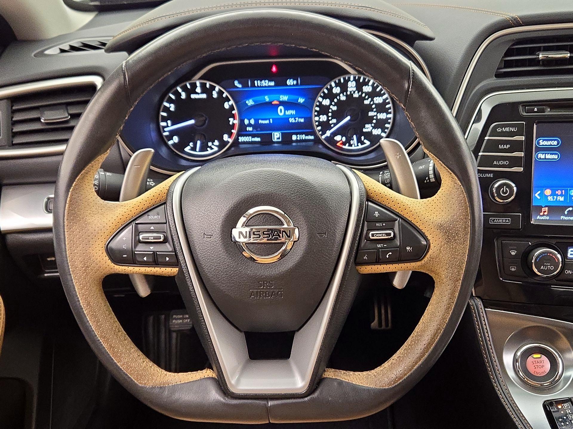Thumbnail: 2016 Nissan Maxima - 10