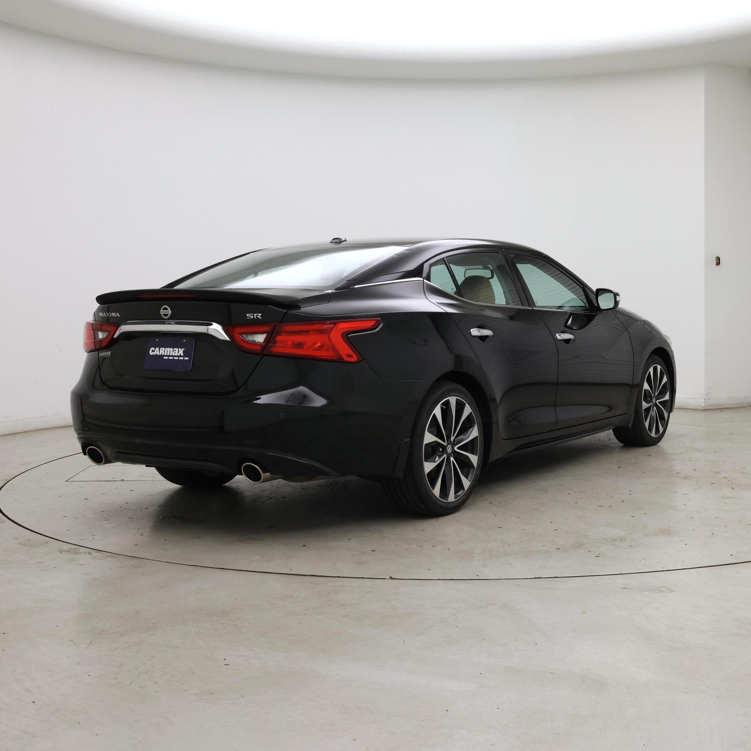 Thumbnail: 2016 Nissan Maxima - 8