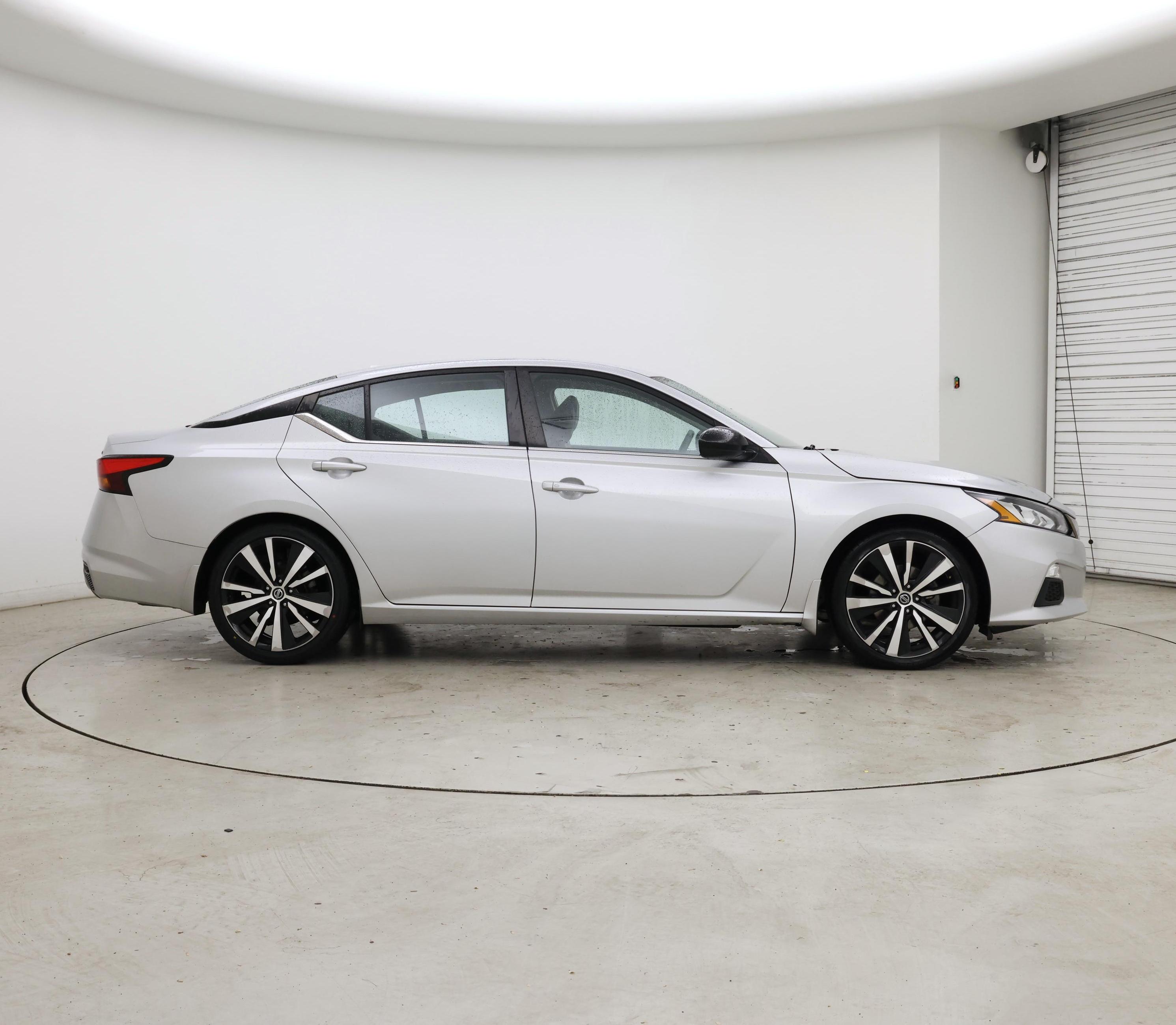 Thumbnail: 2022 Nissan Altima - 7