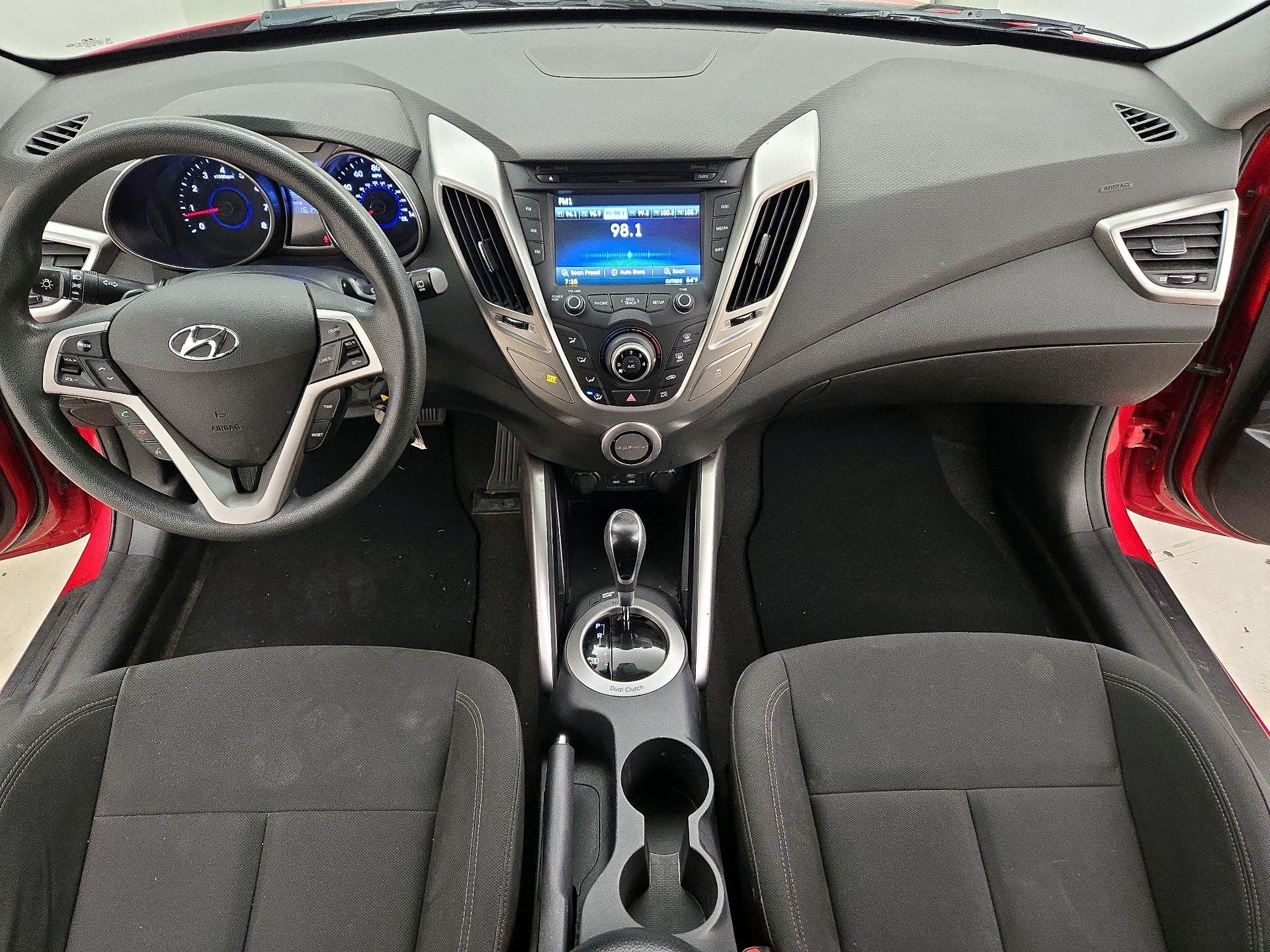 Thumbnail: 2016 Hyundai Veloster - 9