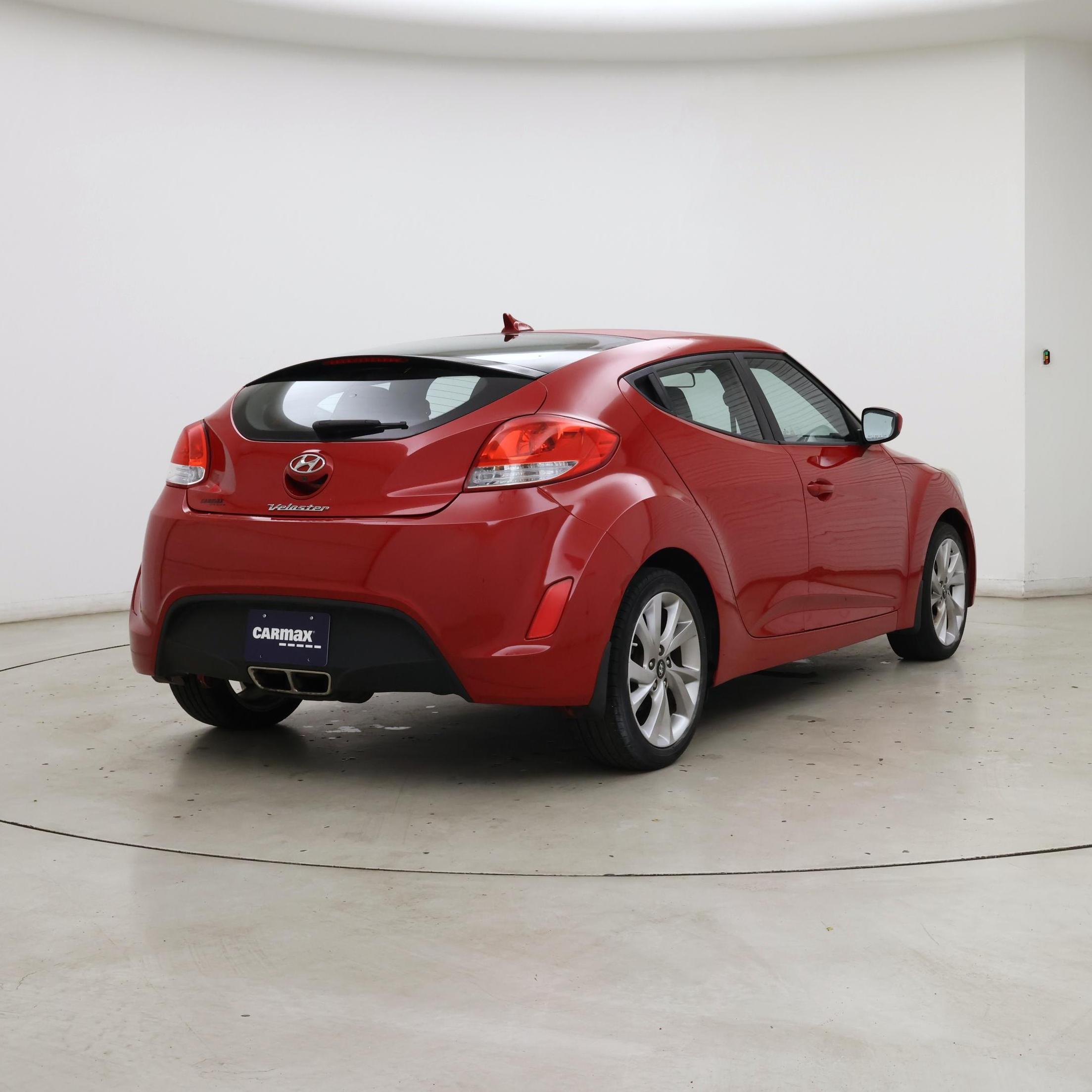 Thumbnail: 2016 Hyundai Veloster - 8