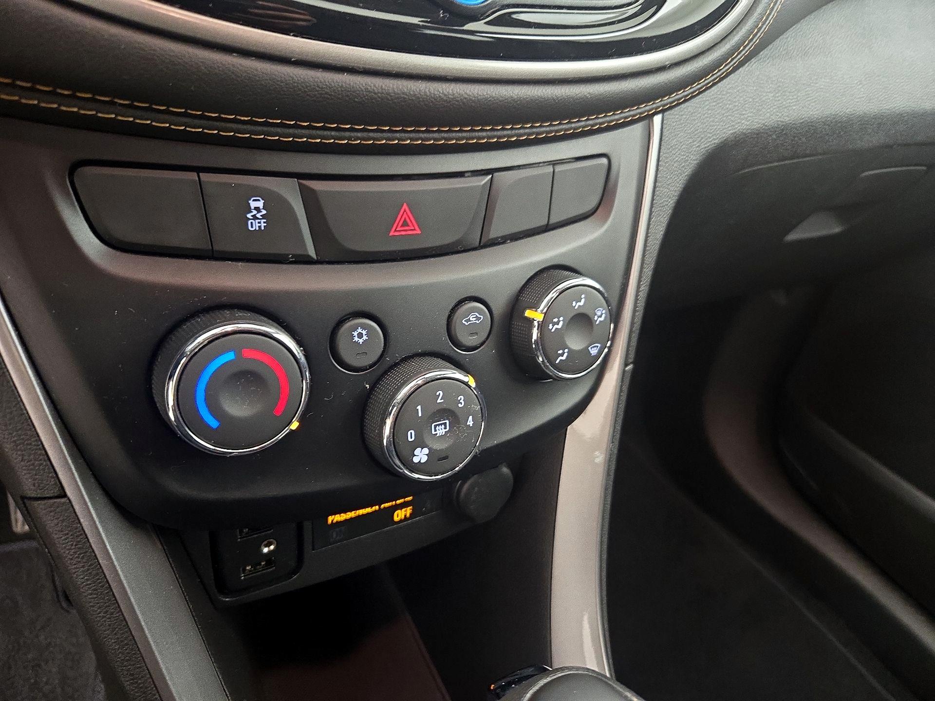 Thumbnail: 2019 Chevrolet Trax - 16
