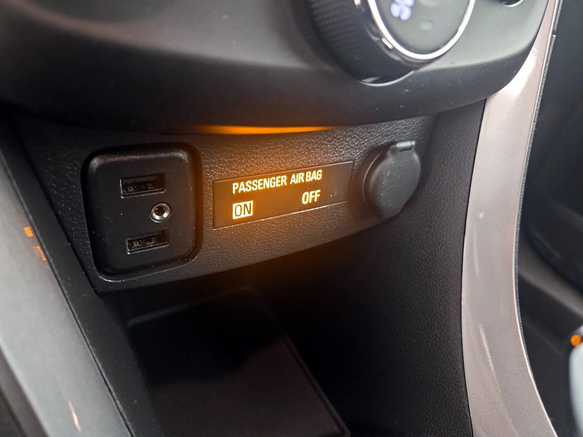 Thumbnail: 2019 Chevrolet Trax - 18