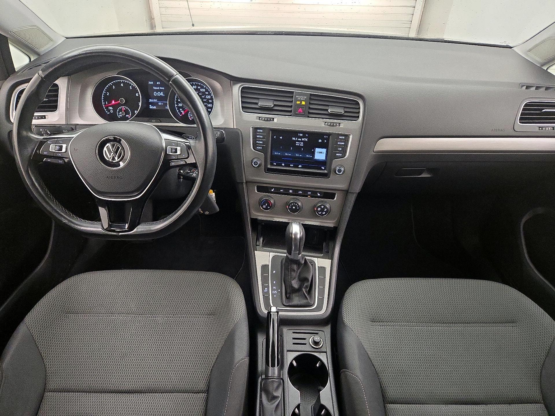 Thumbnail: 2017 Volkswagen Golf - 9