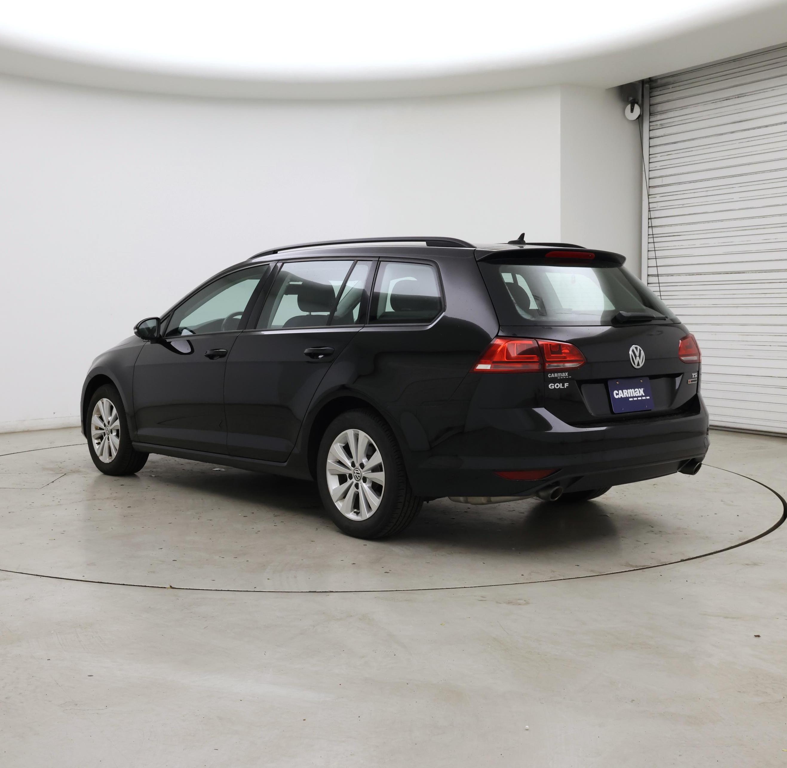 Thumbnail: 2017 Volkswagen Golf - 2