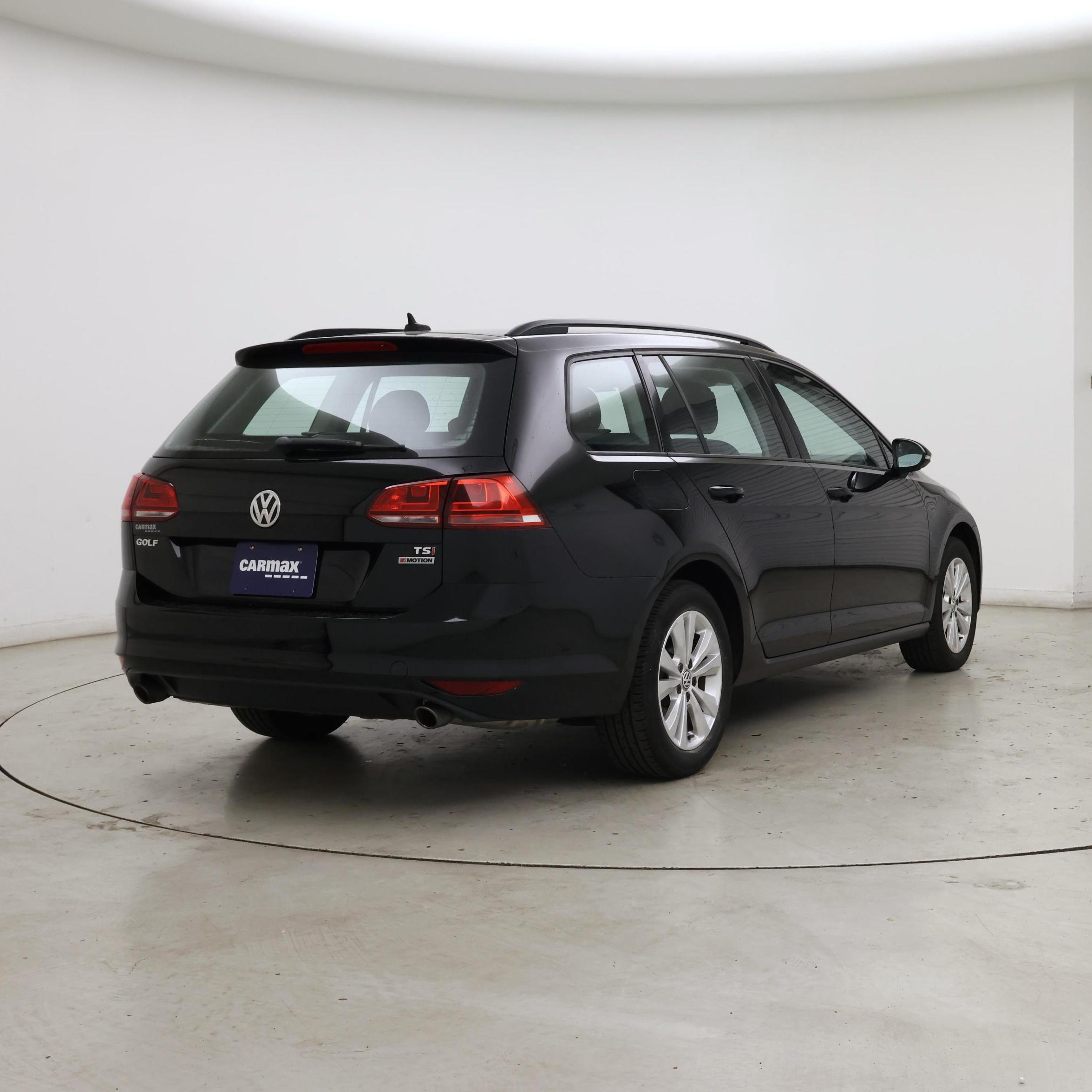 Thumbnail: 2017 Volkswagen Golf - 8