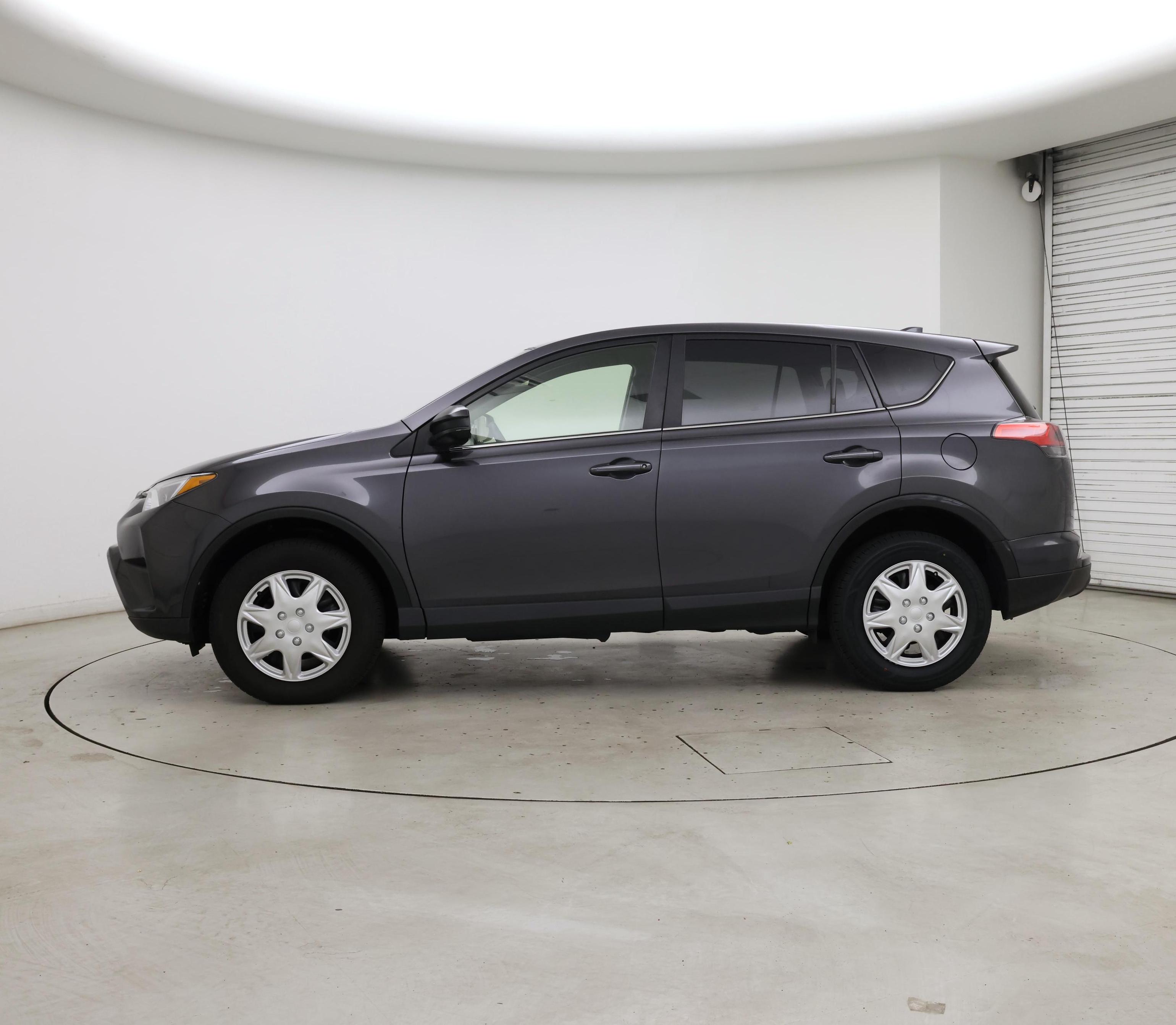 Thumbnail: 2018 Toyota RAV4 - 3