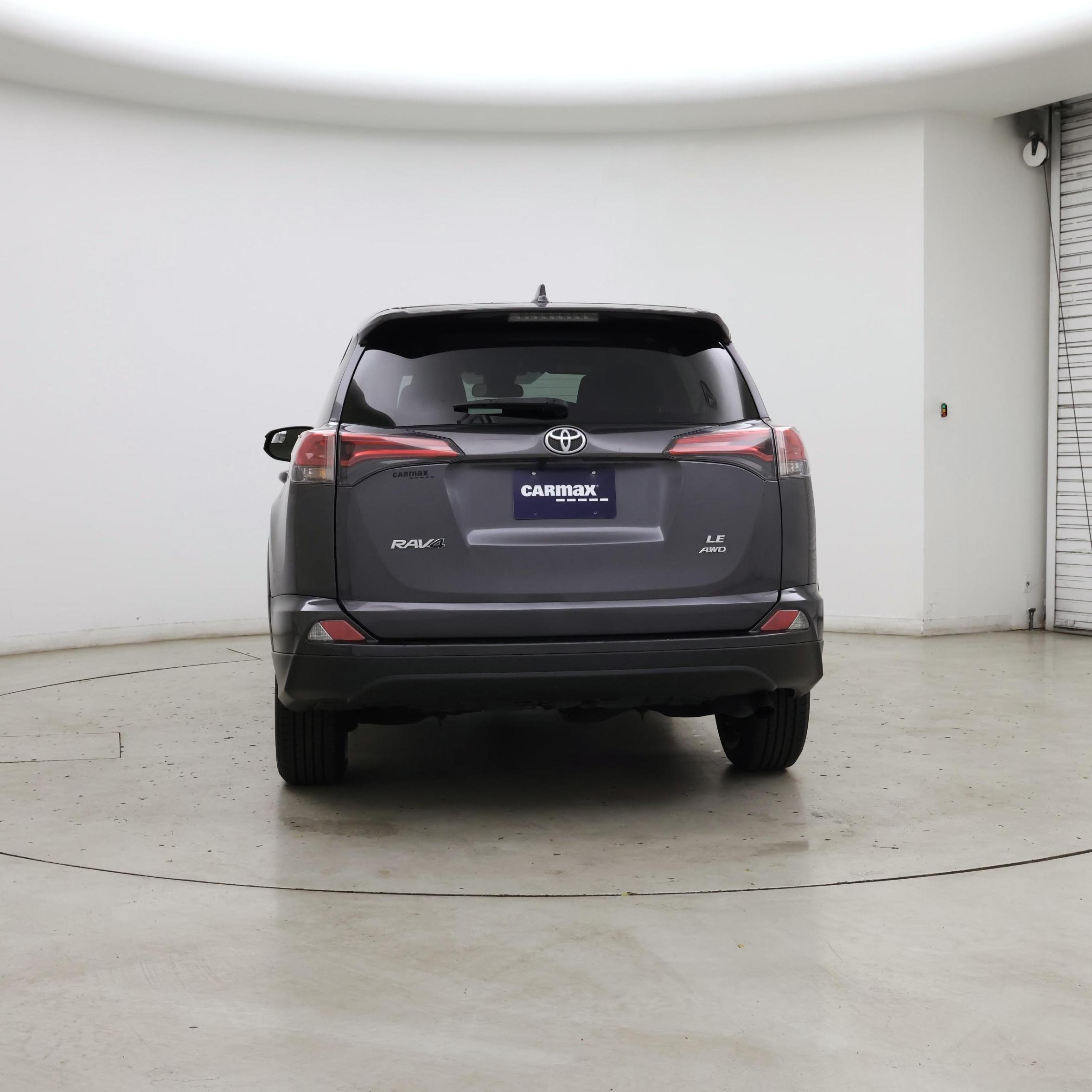 Thumbnail: 2018 Toyota RAV4 - 6