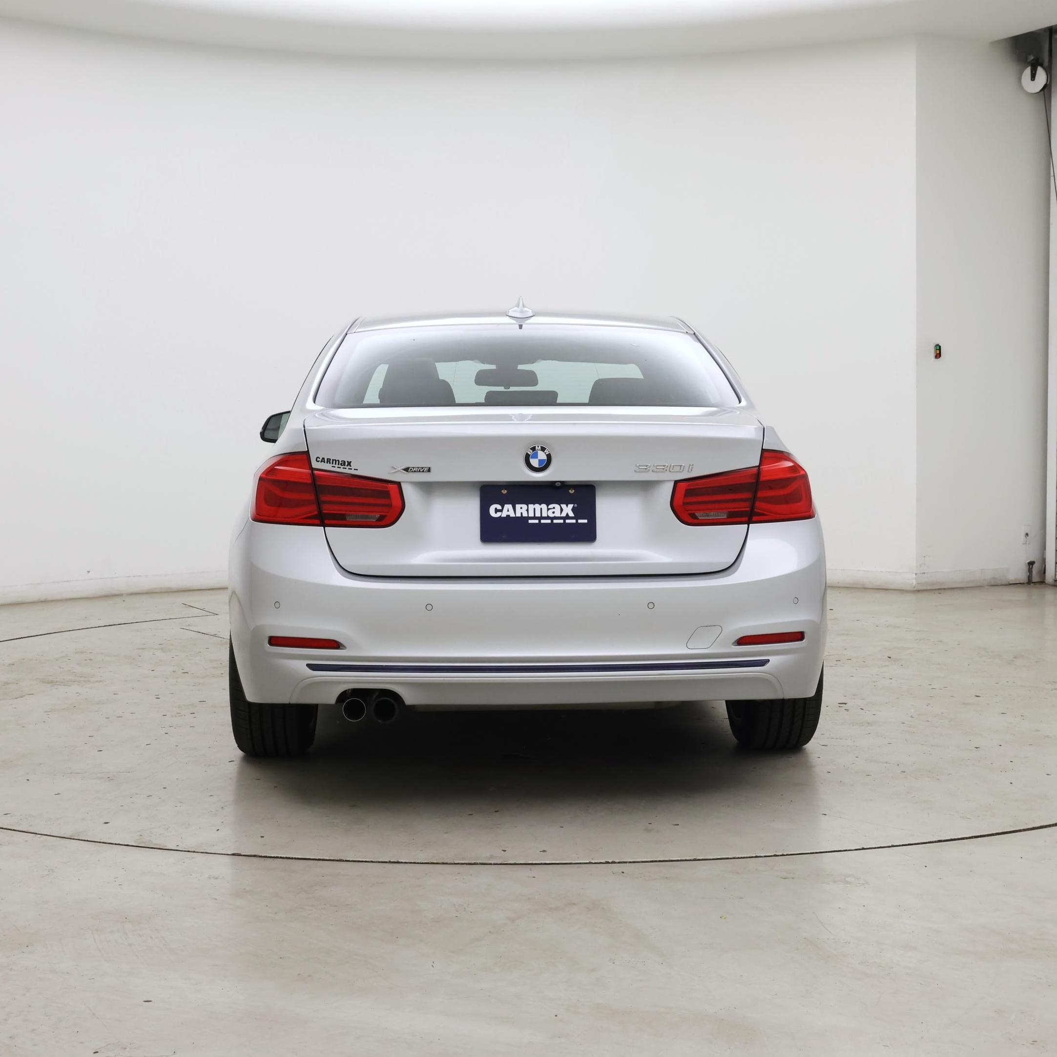 Thumbnail: 2018 BMW 3 Series - 6