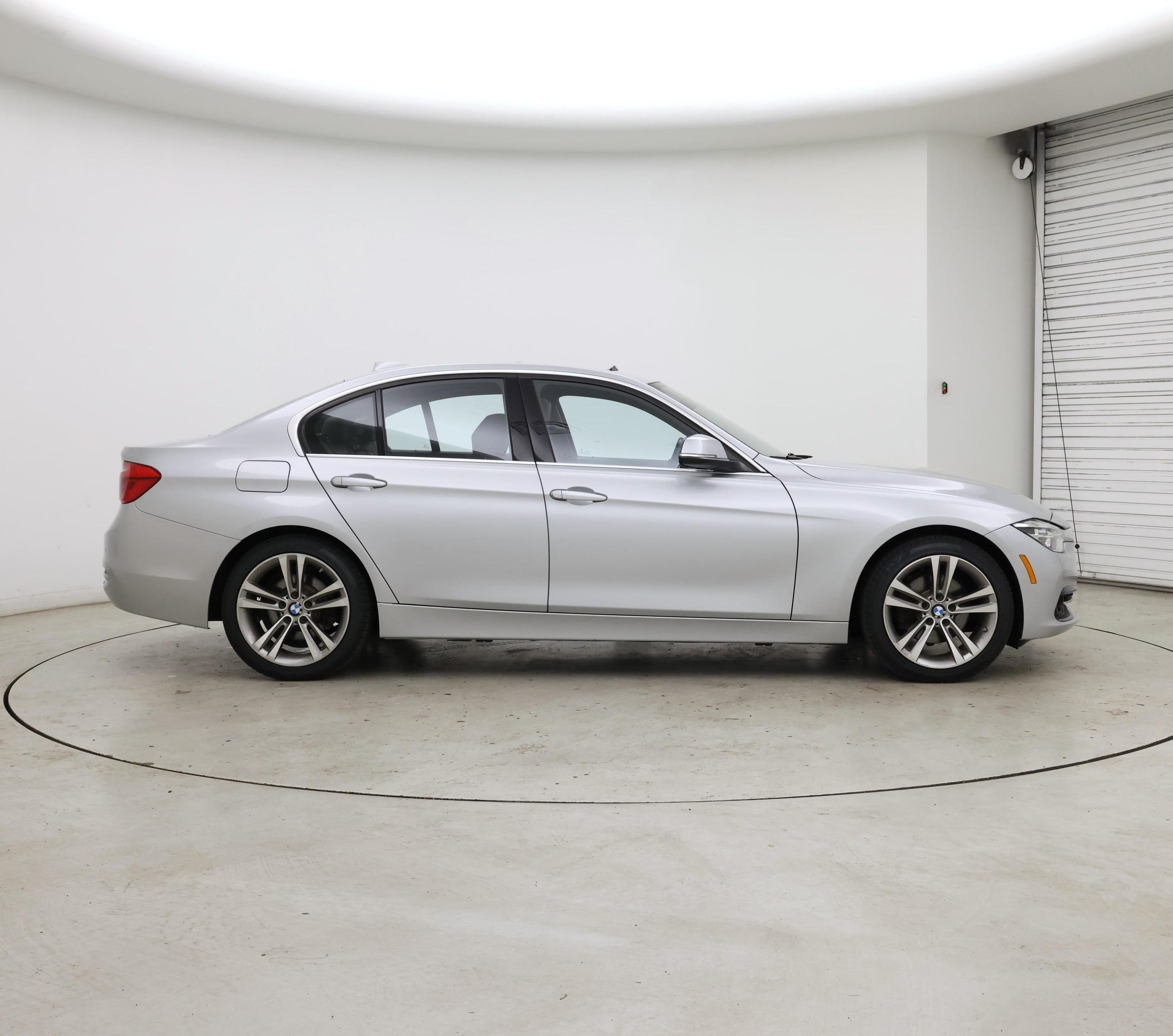 Thumbnail: 2018 BMW 3 Series - 7