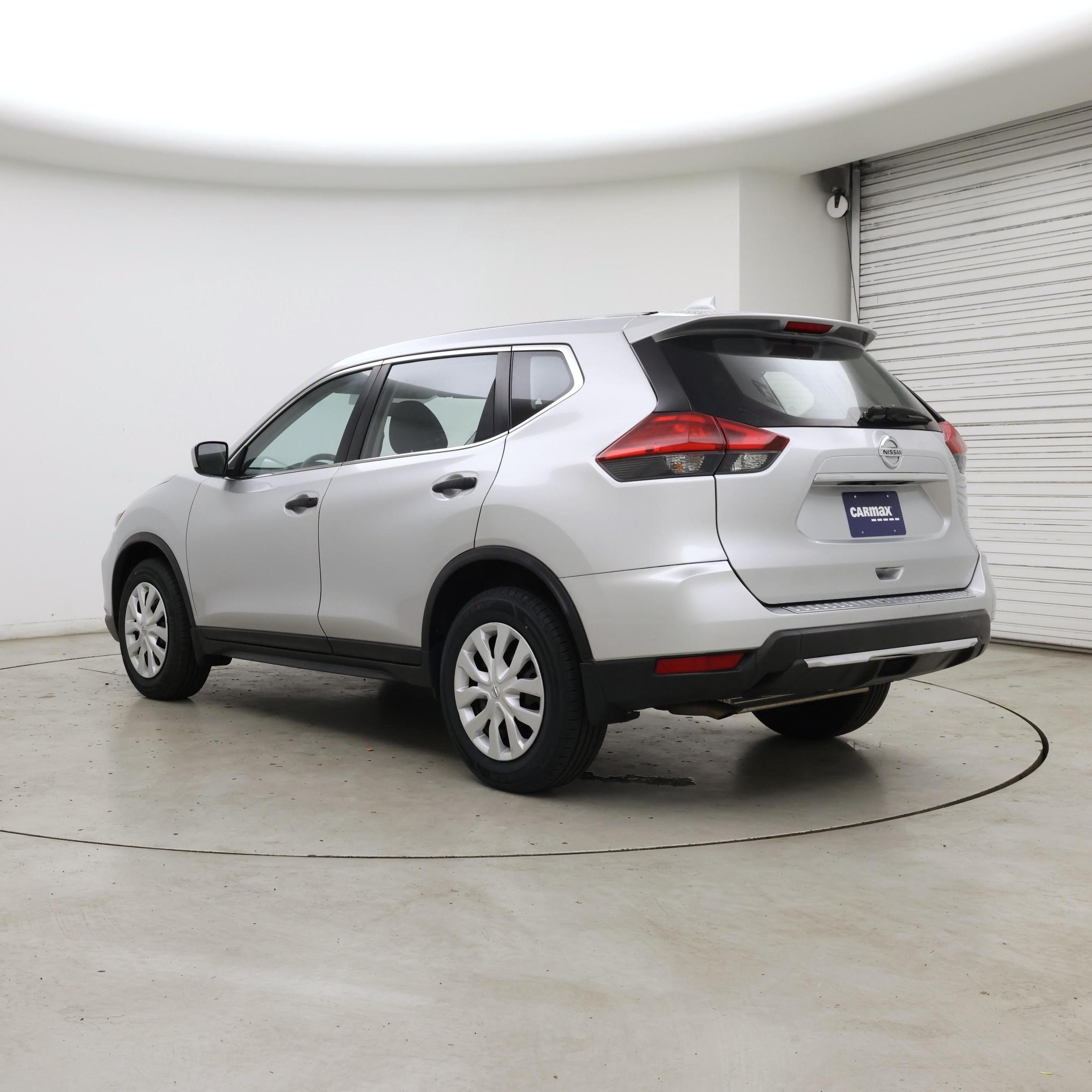 Thumbnail: 2017 Nissan Rogue - 2
