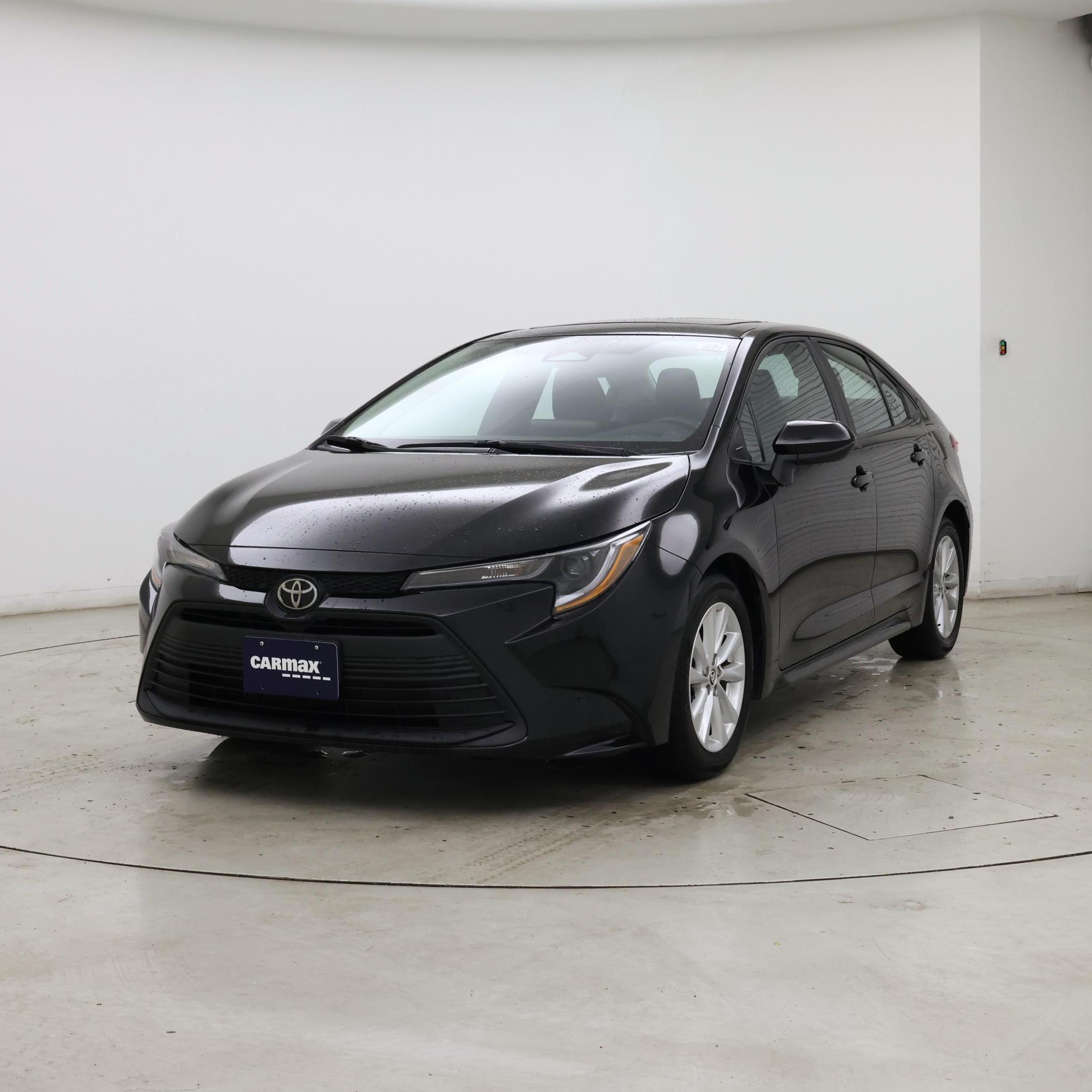 Thumbnail: 2023 Toyota Corolla - 4