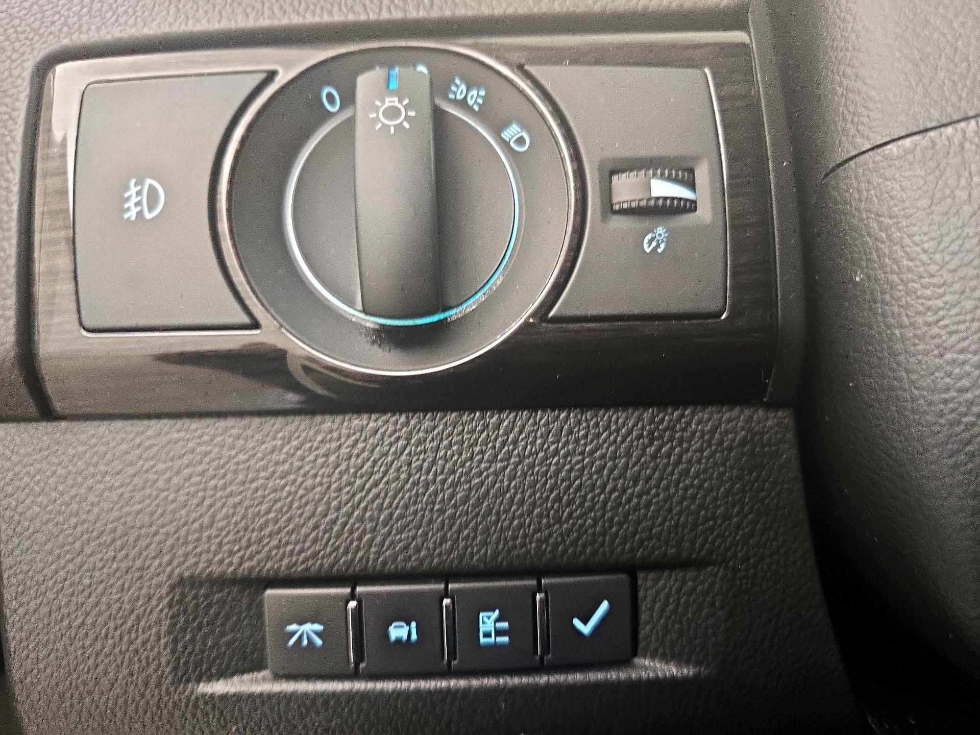Thumbnail: 2014 Chevrolet Captiva Sport - 13