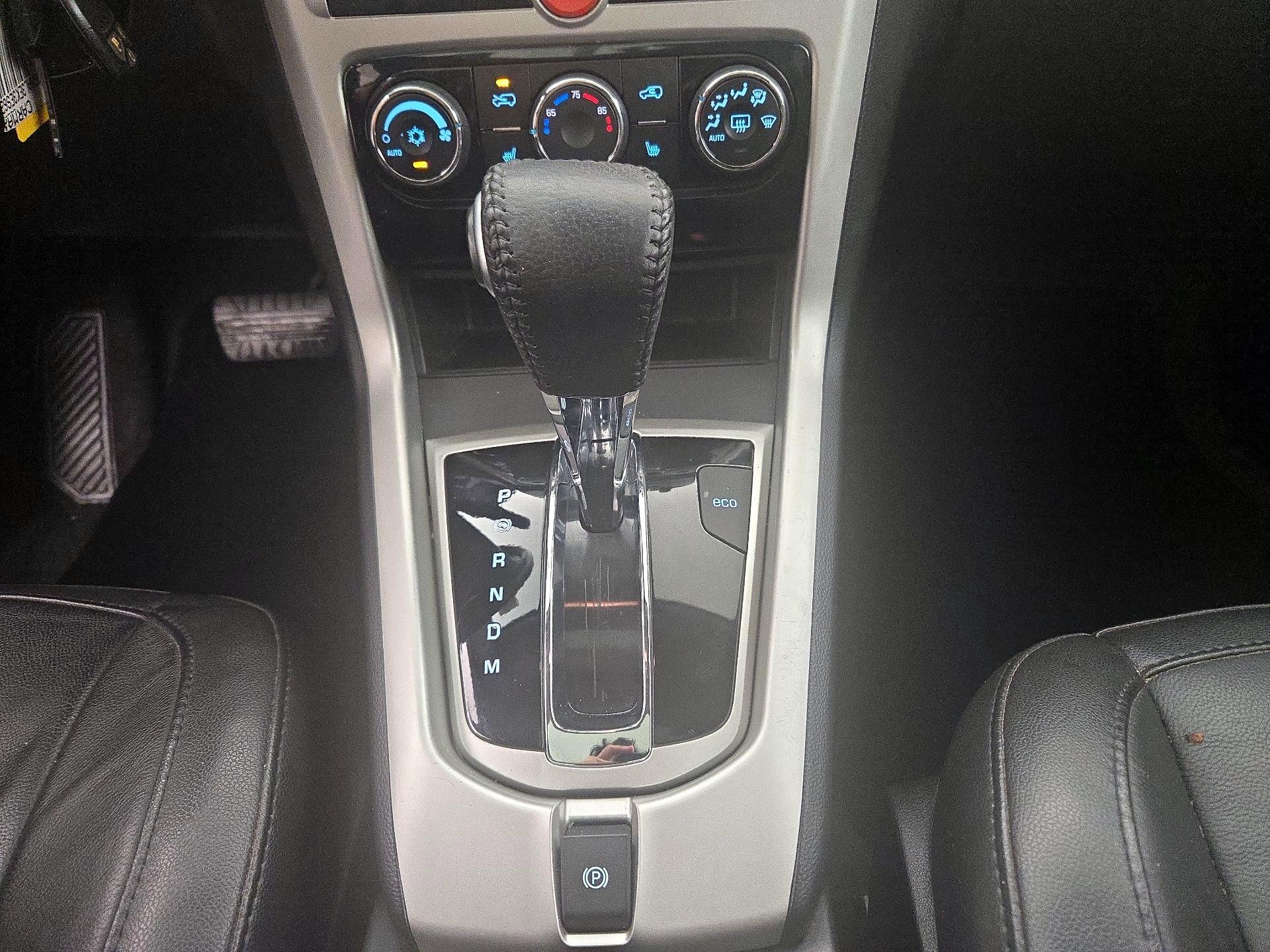 Thumbnail: 2014 Chevrolet Captiva Sport - 16