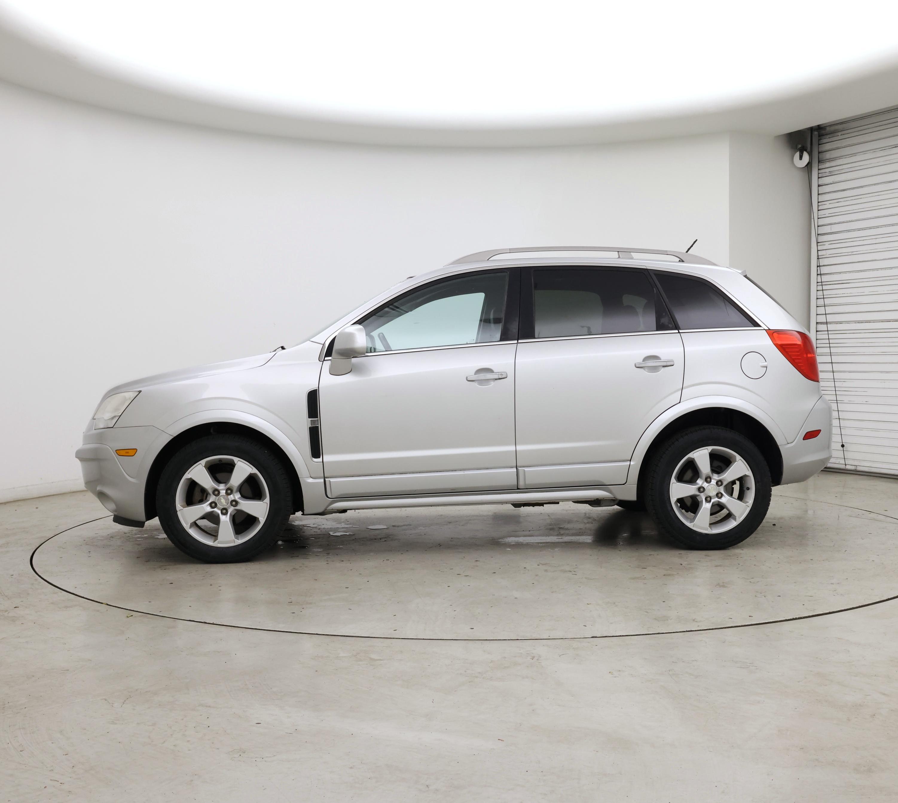 Thumbnail: 2014 Chevrolet Captiva Sport - 3