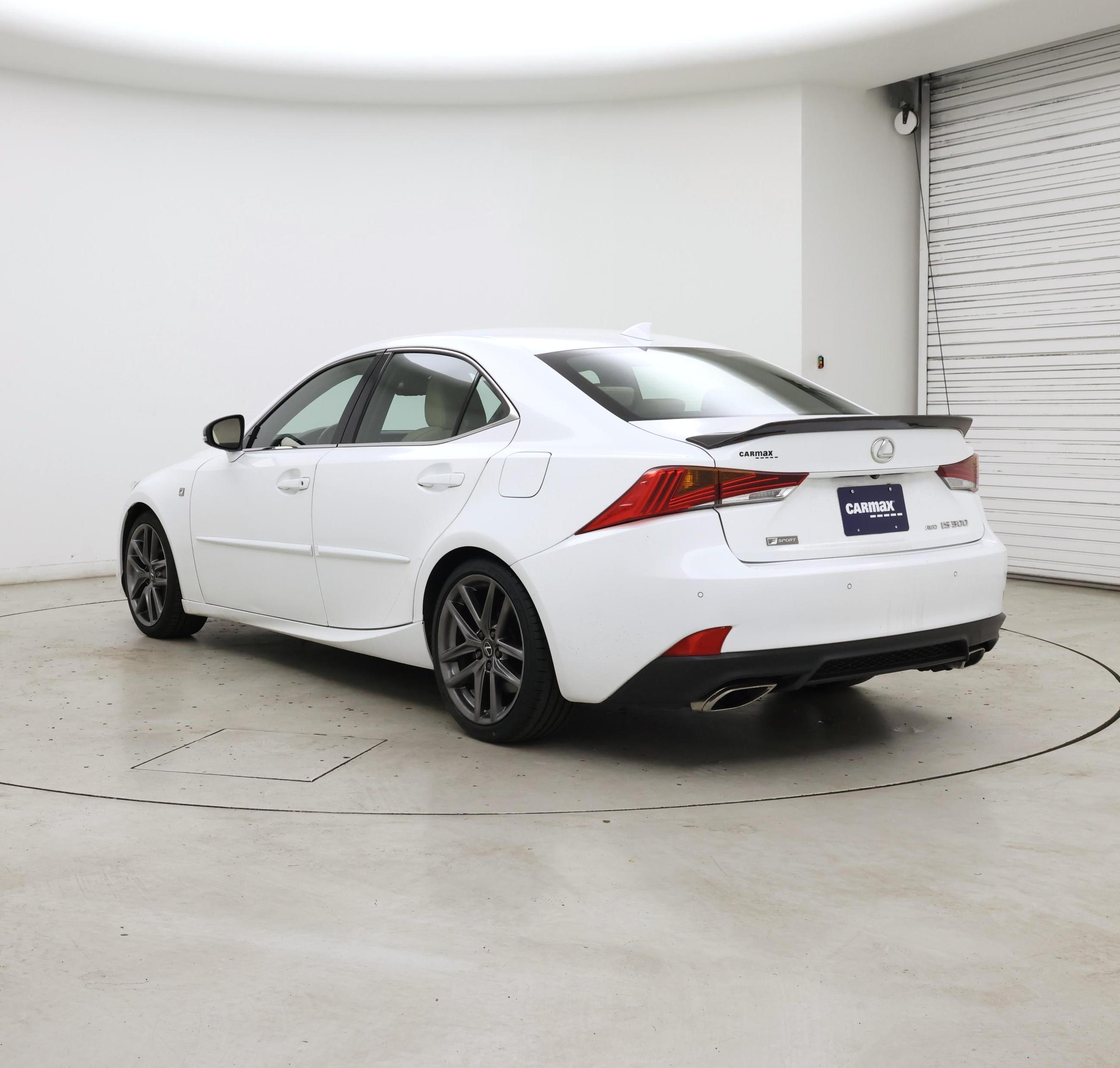 Thumbnail: 2020 Lexus IS - 2