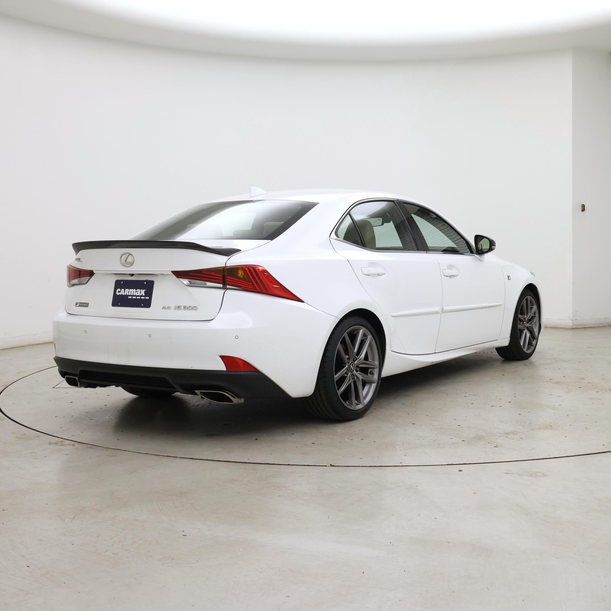 Thumbnail: 2020 Lexus IS - 8