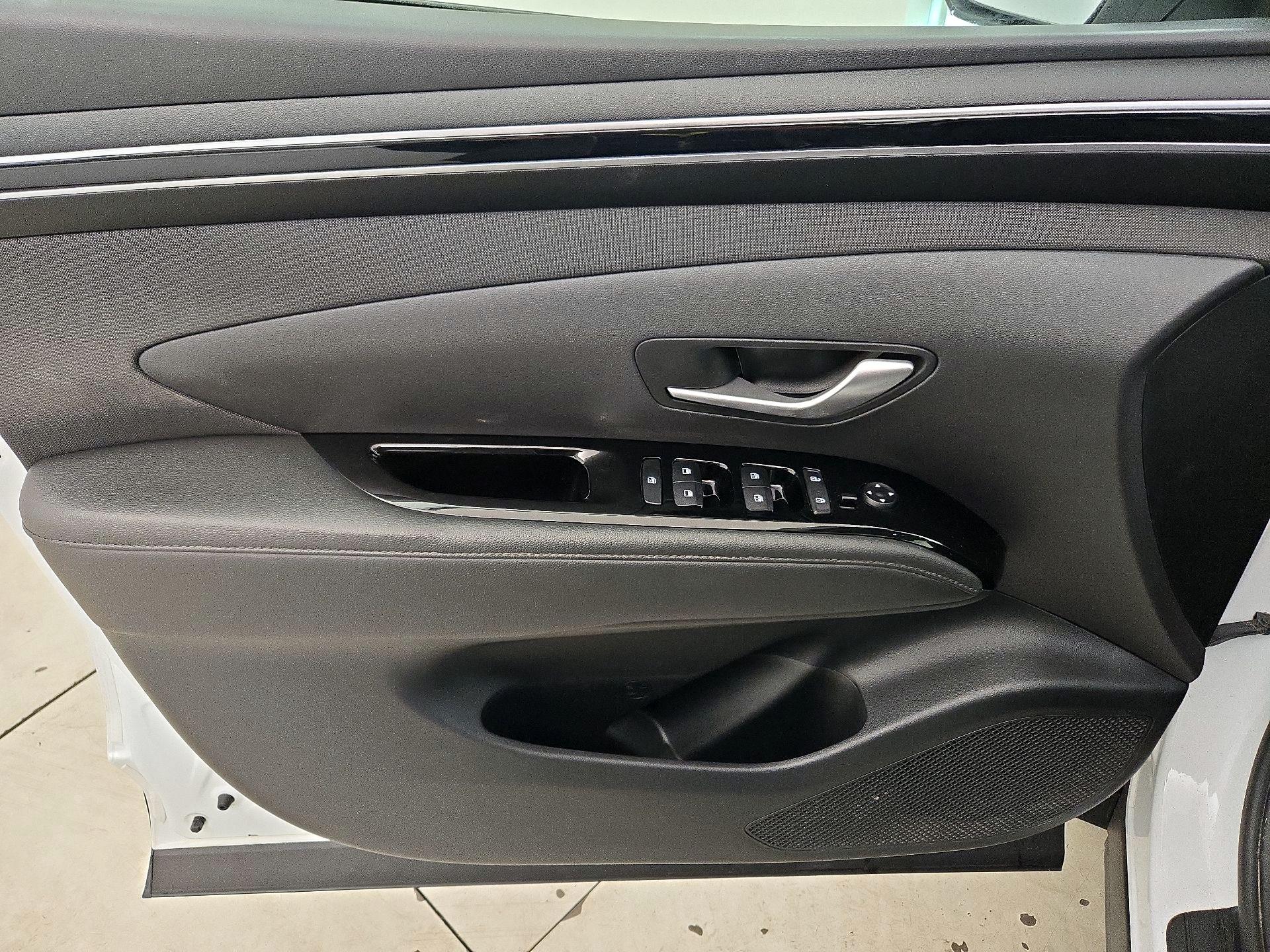 Thumbnail: 2022 Hyundai Tucson - 12