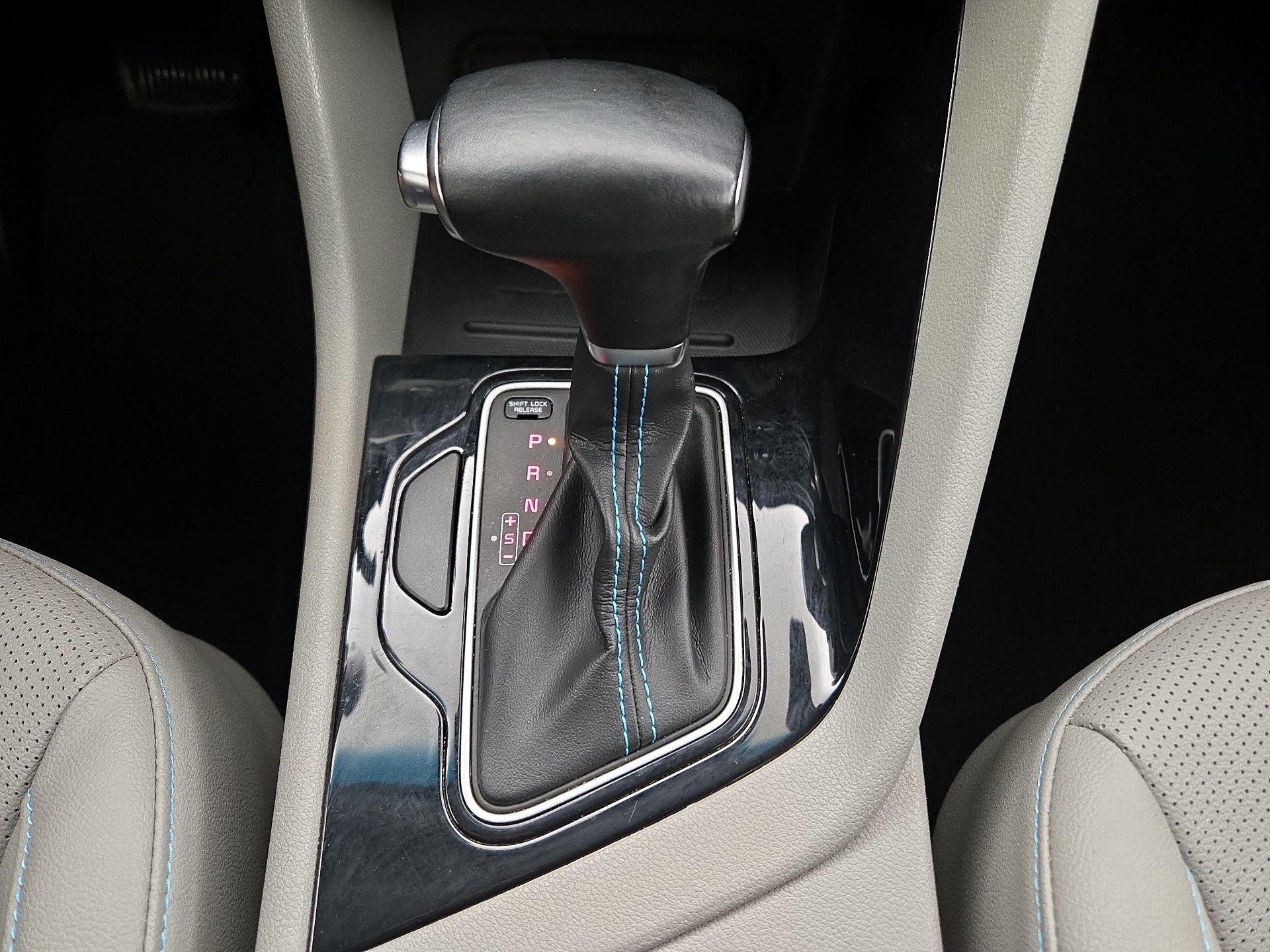 Thumbnail: 2022 Kia Niro - 18