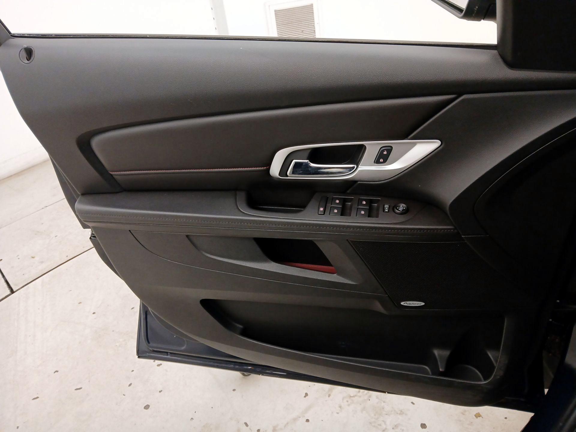 Thumbnail: 2016 GMC Terrain - 12