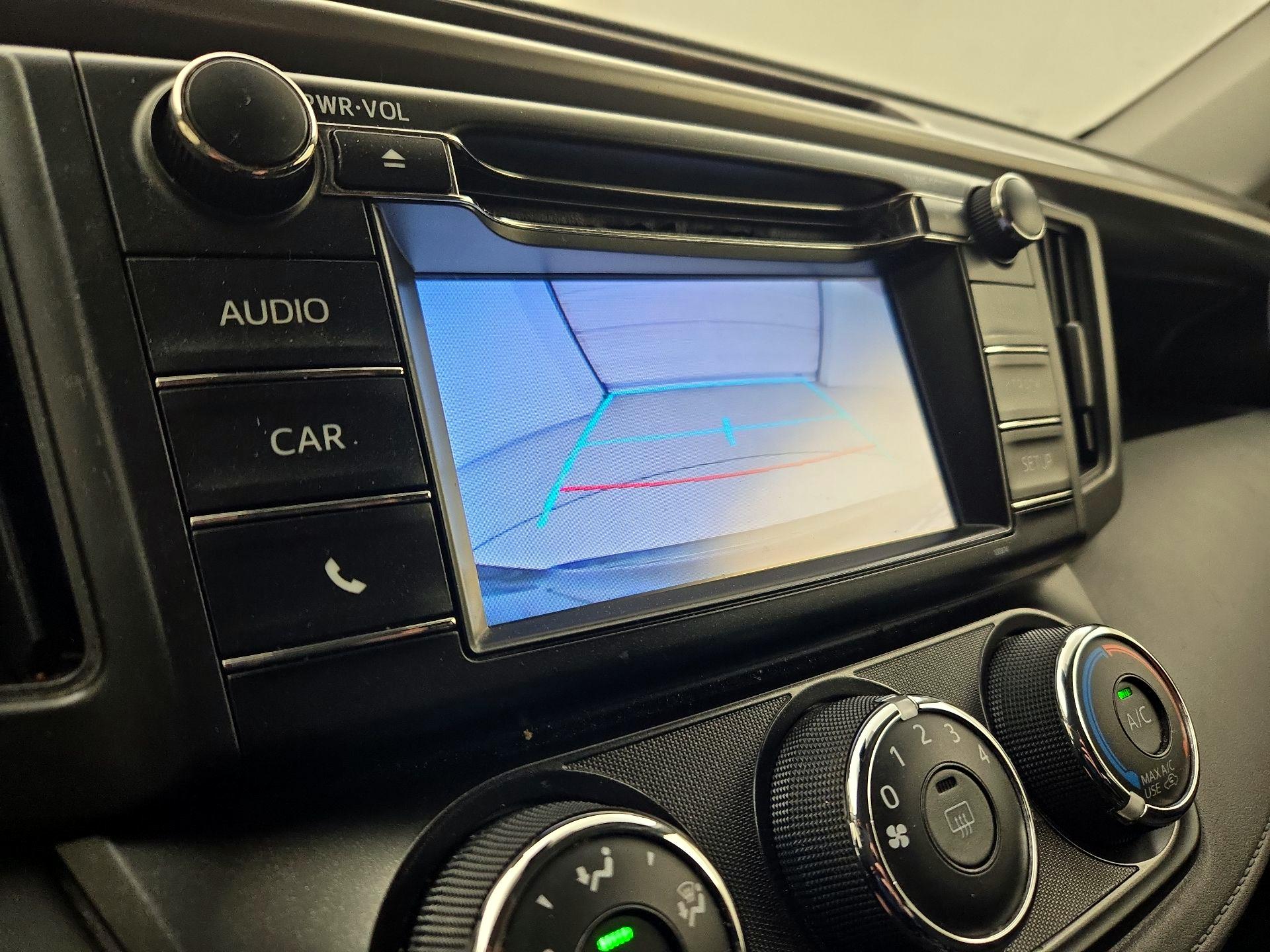 Thumbnail: 2018 Toyota RAV4 - 14