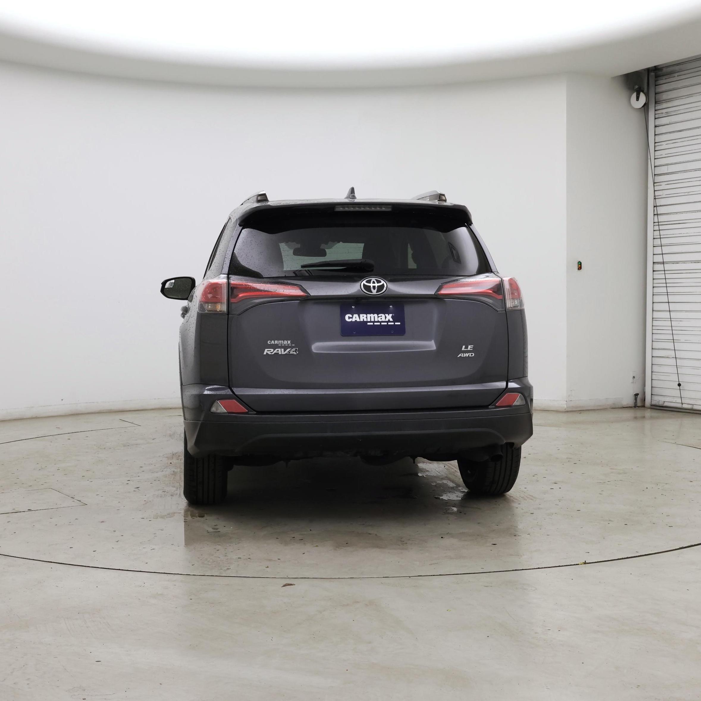Thumbnail: 2018 Toyota RAV4 - 6