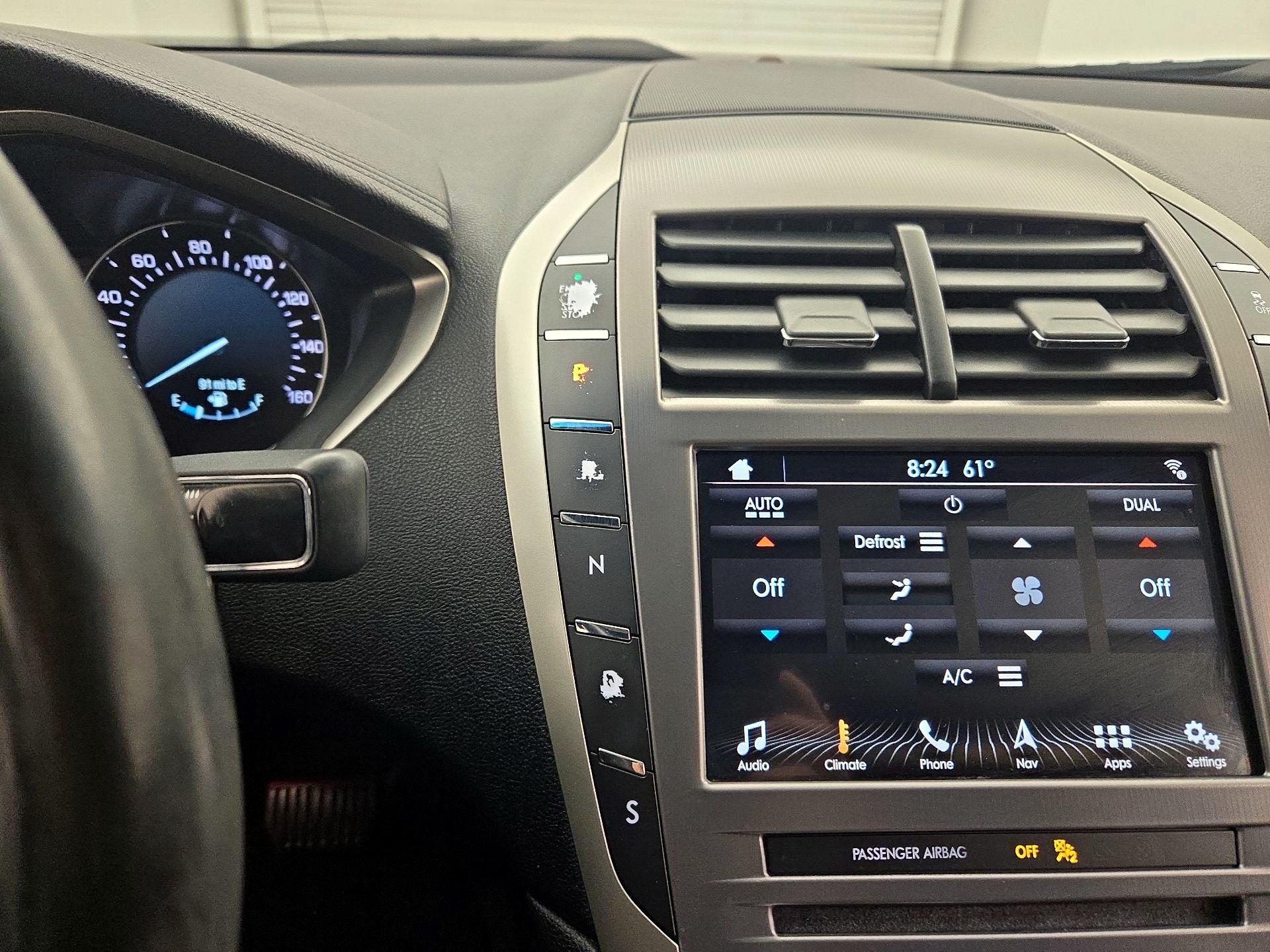 Thumbnail: 2017 Lincoln MKZ - 16