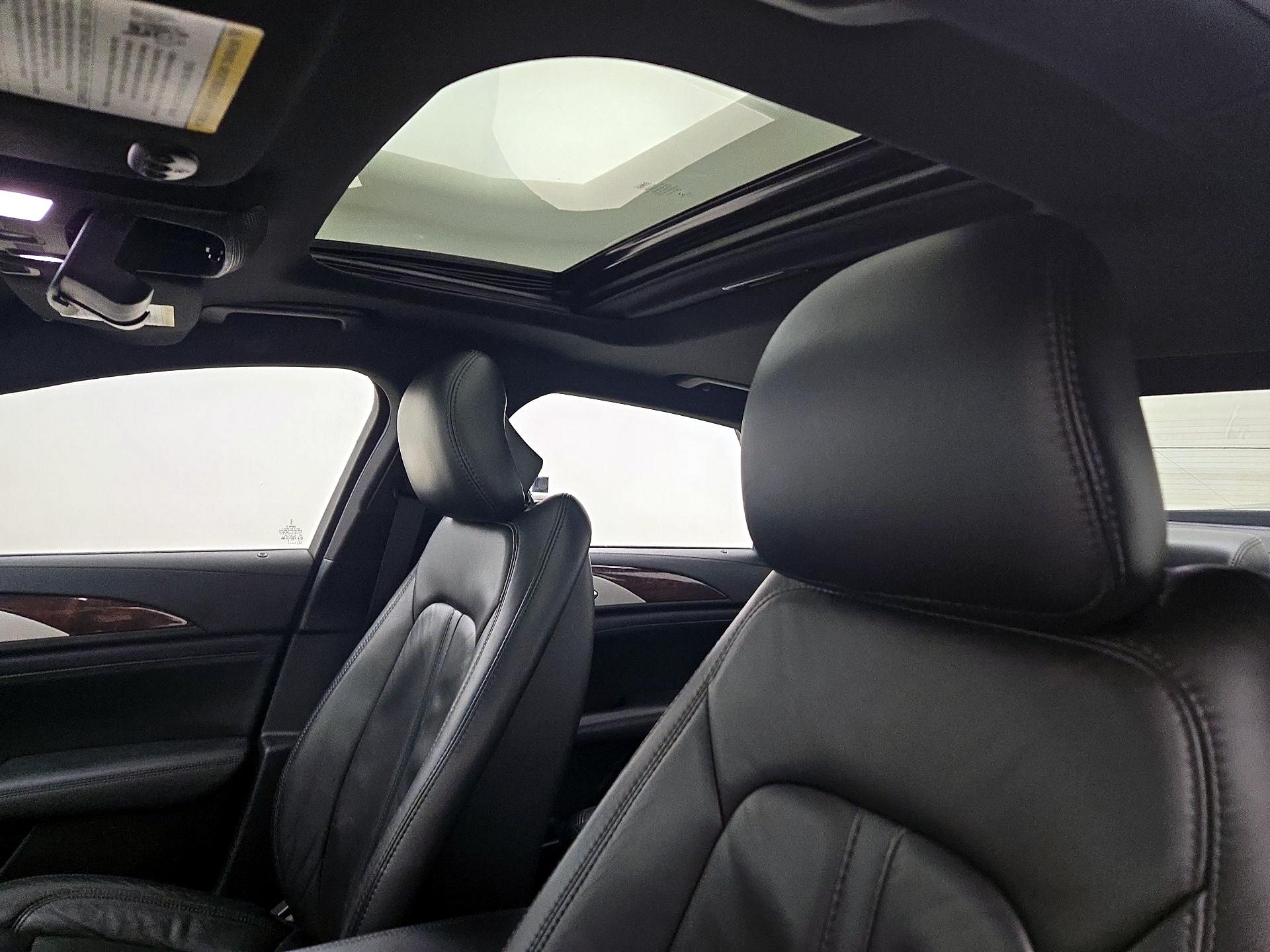 Thumbnail: 2017 Lincoln MKZ - 17