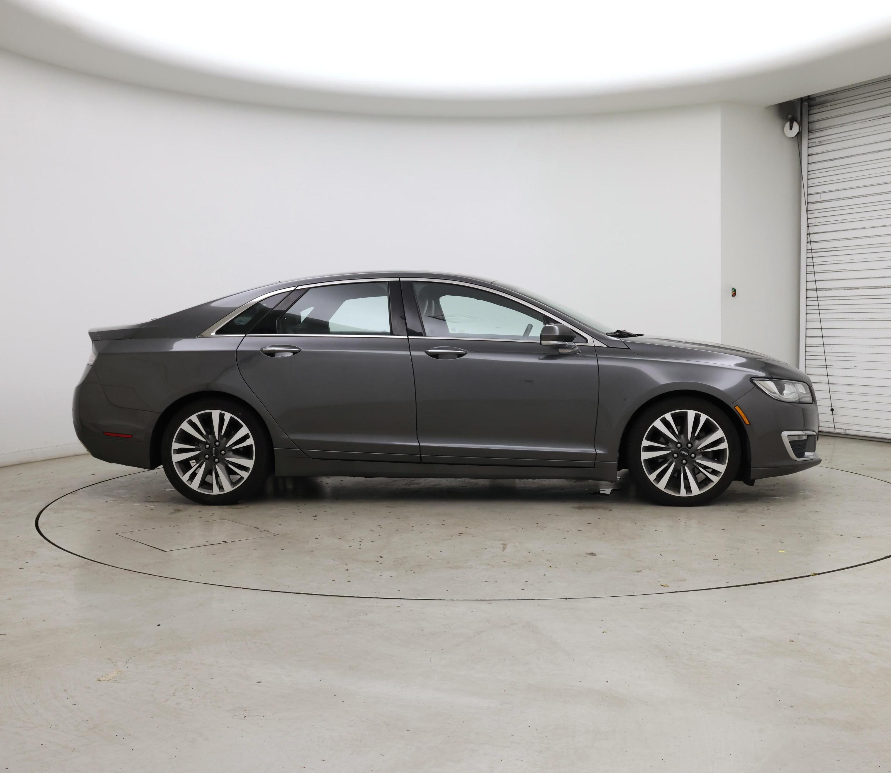Thumbnail: 2017 Lincoln MKZ - 7