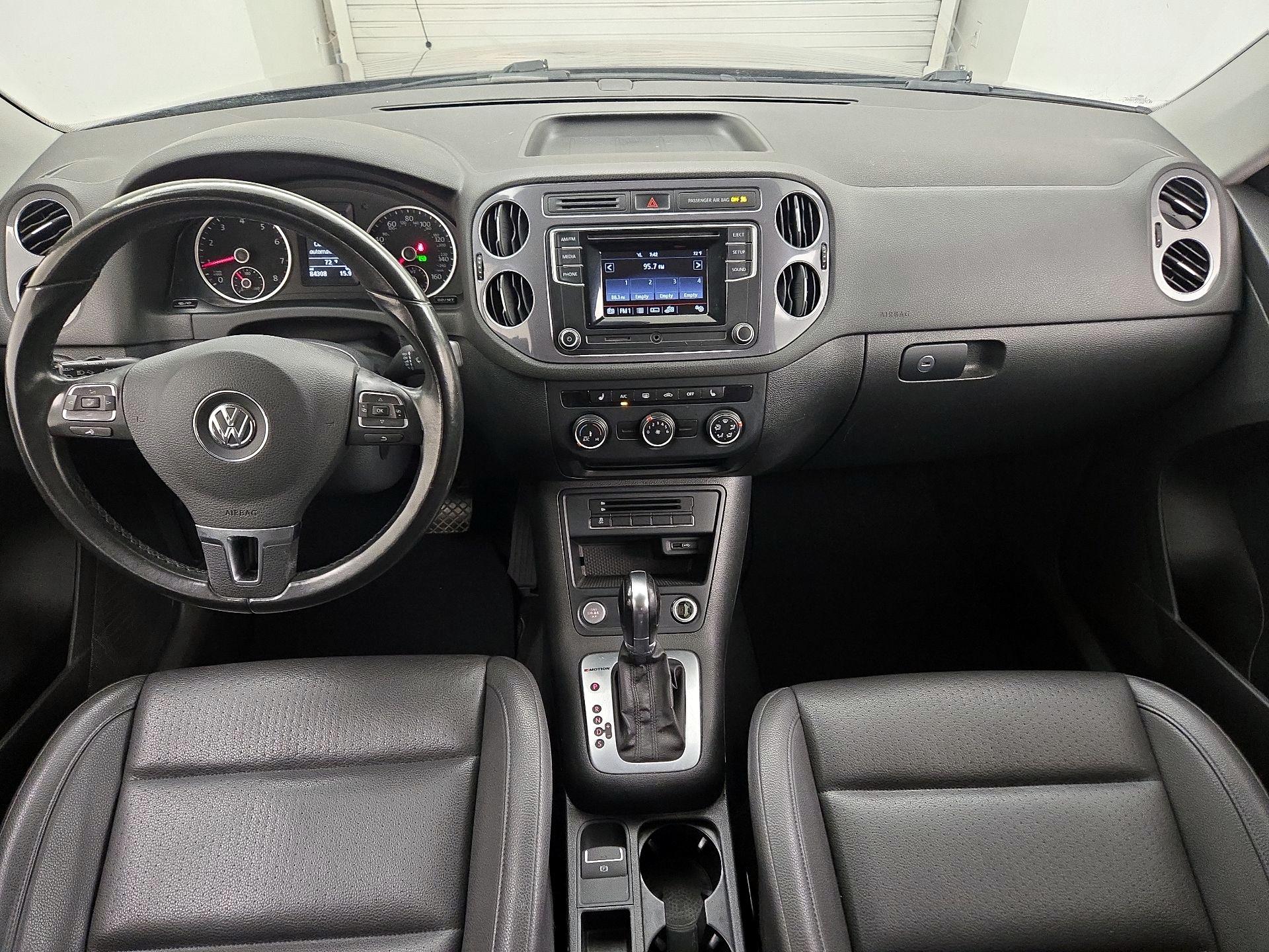 Thumbnail: 2016 Volkswagen Tiguan - 9