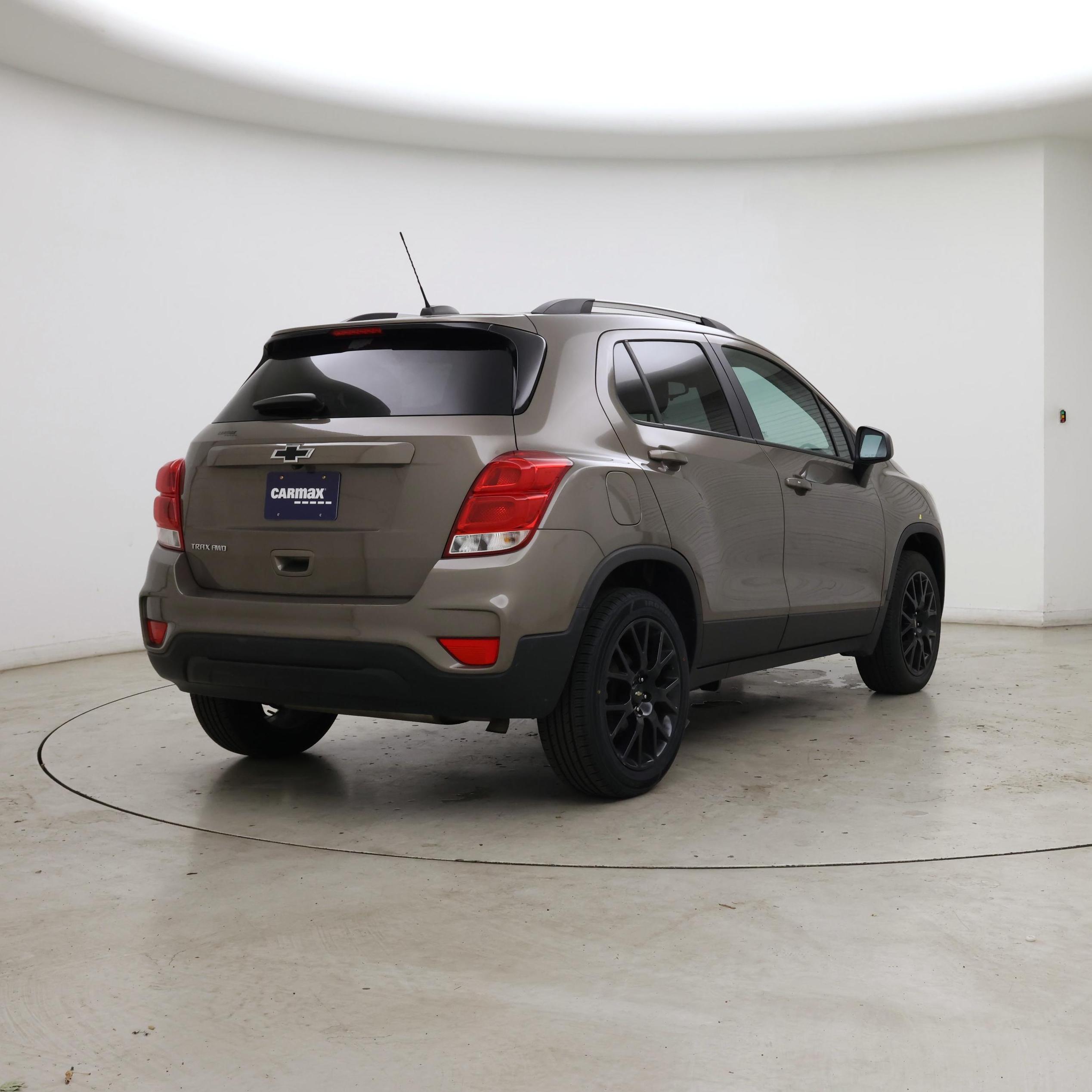 Thumbnail: 2022 Chevrolet Trax - 8