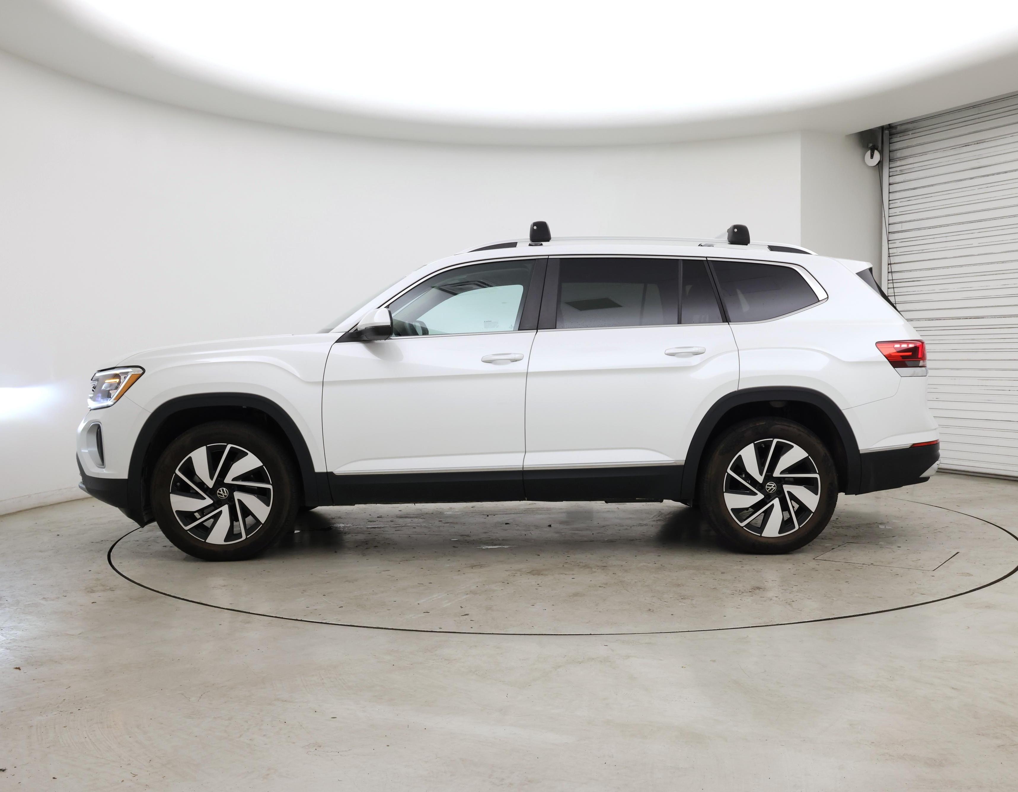Thumbnail: 2024 Volkswagen Atlas - 3