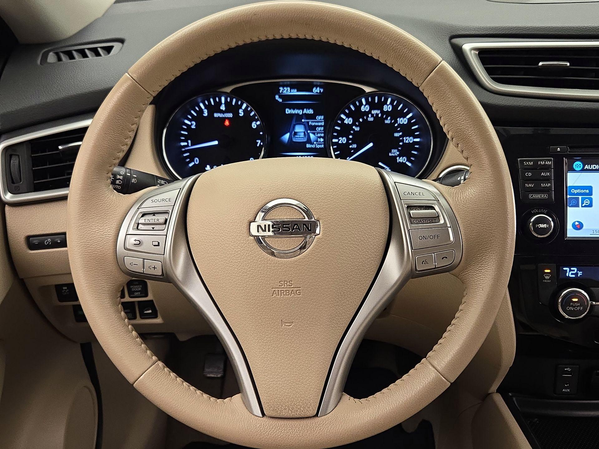 Thumbnail: 2015 Nissan Rogue - 10