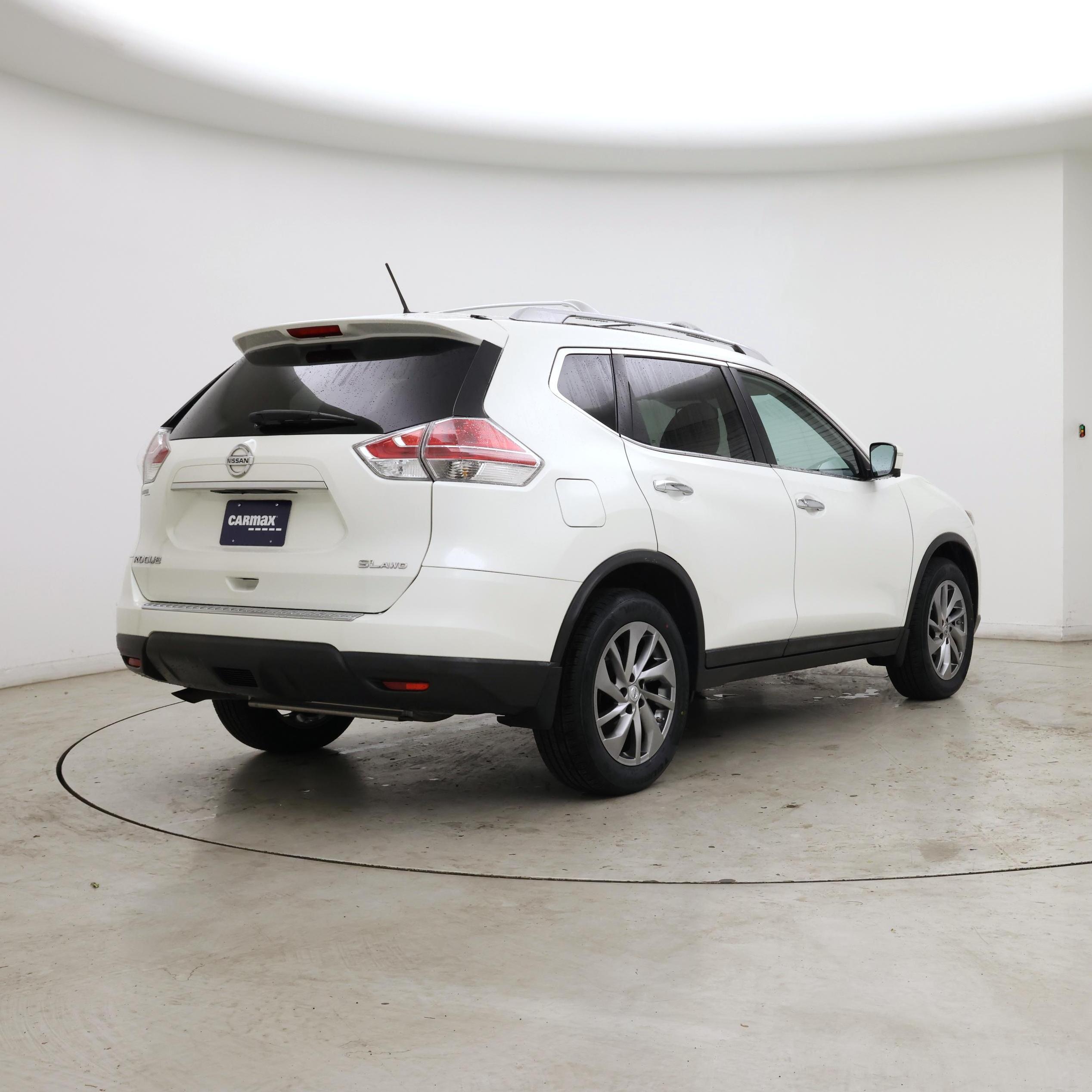 Thumbnail: 2015 Nissan Rogue - 8
