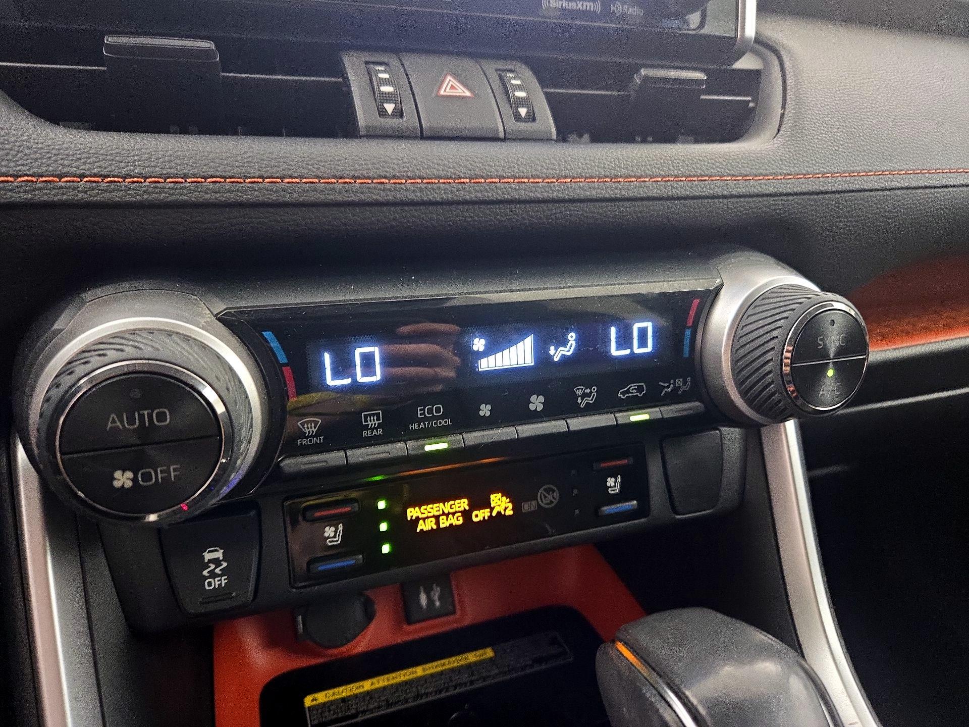 Thumbnail: 2019 Toyota RAV4 - 15
