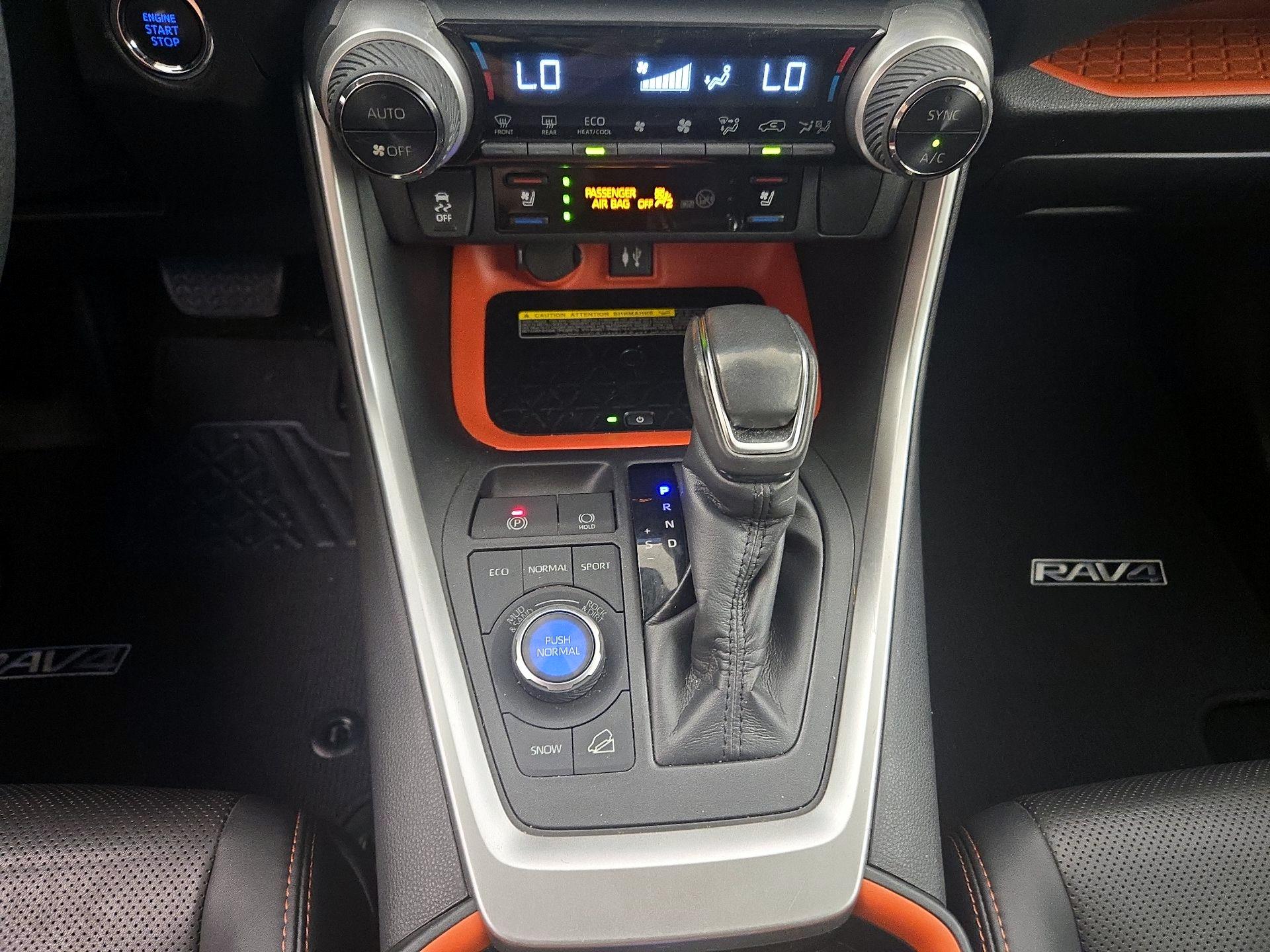 Thumbnail: 2019 Toyota RAV4 - 16