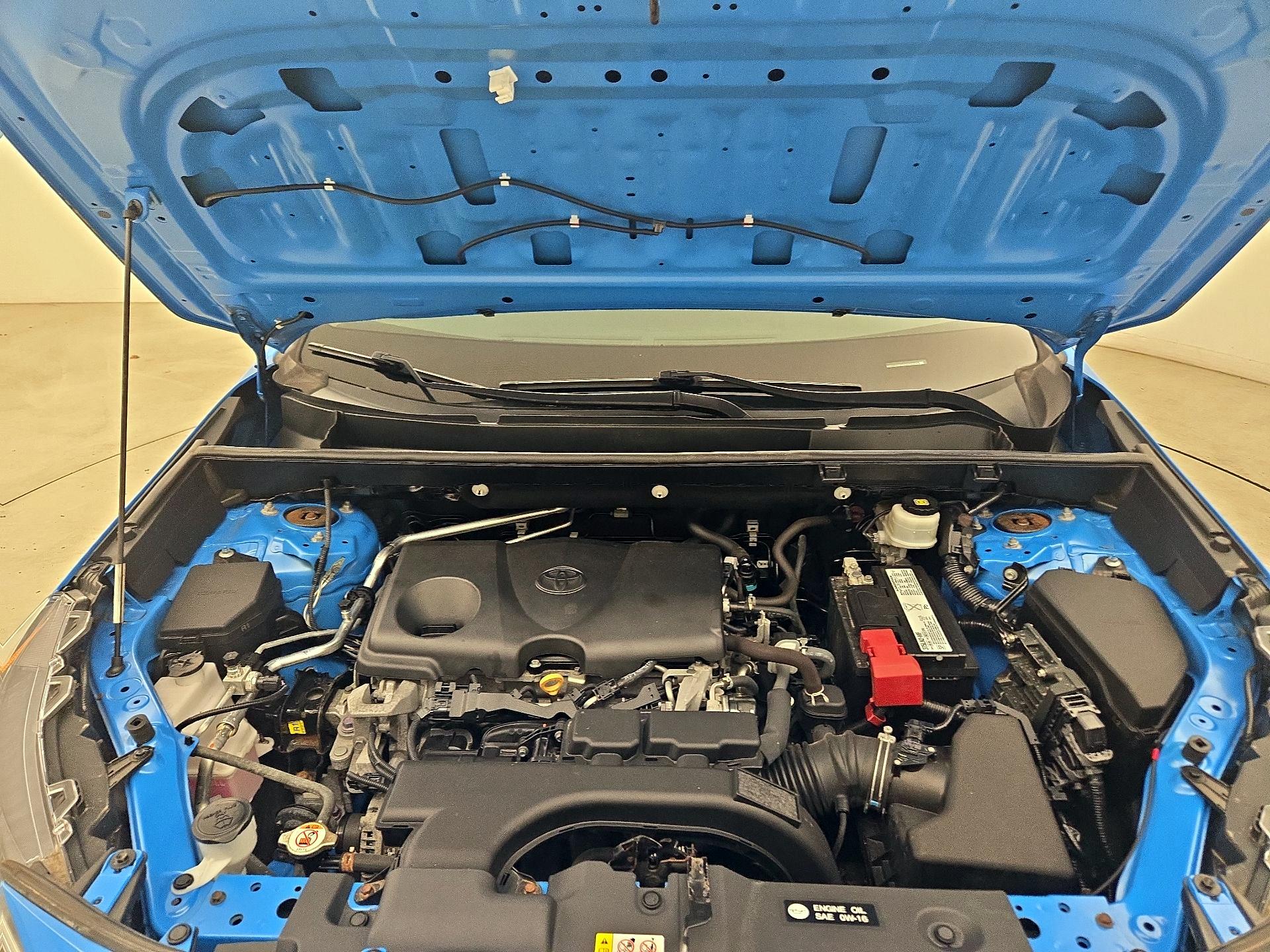 Thumbnail: 2019 Toyota RAV4 - 18