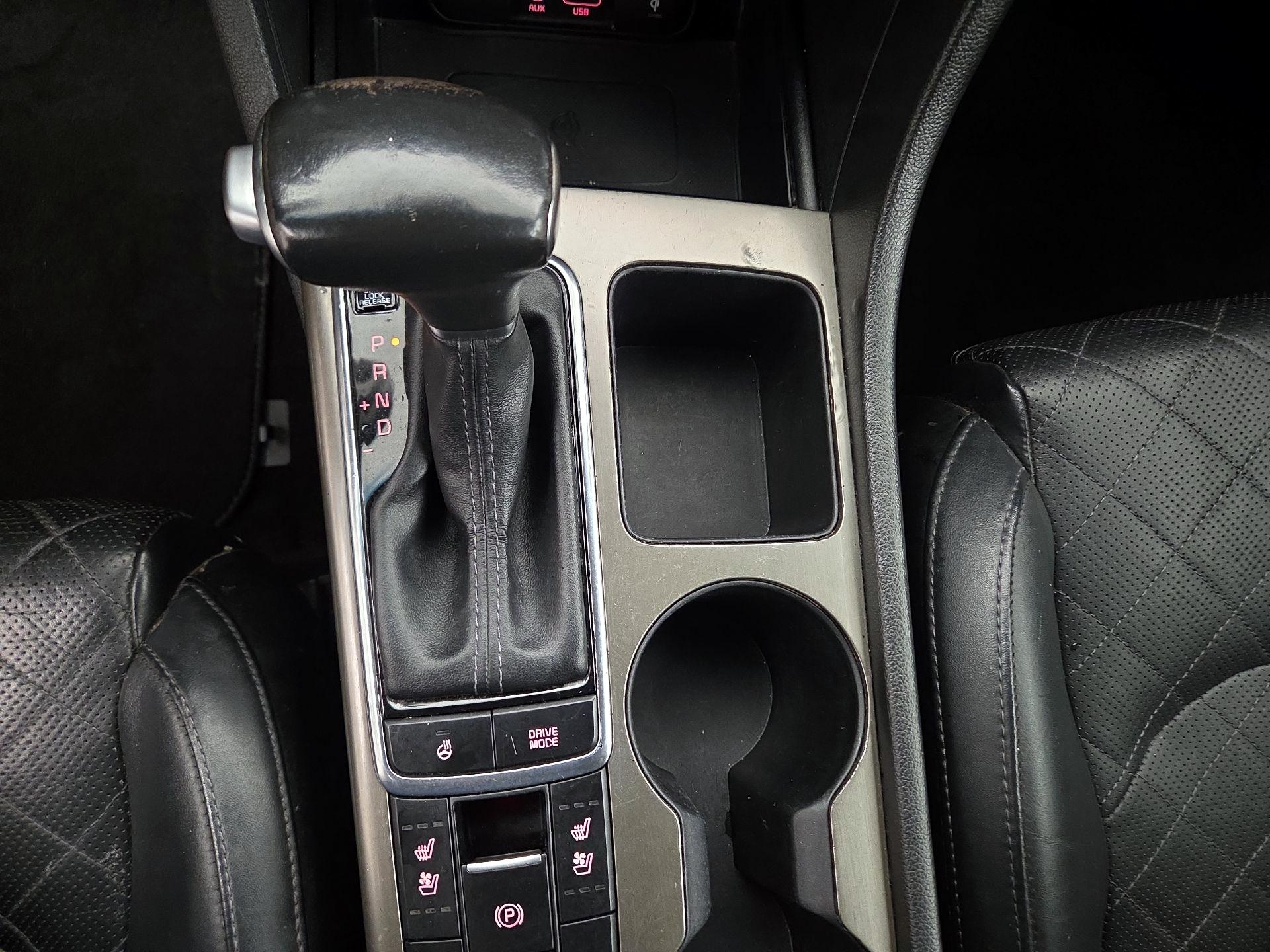 Thumbnail: 2016 Kia Optima - 18