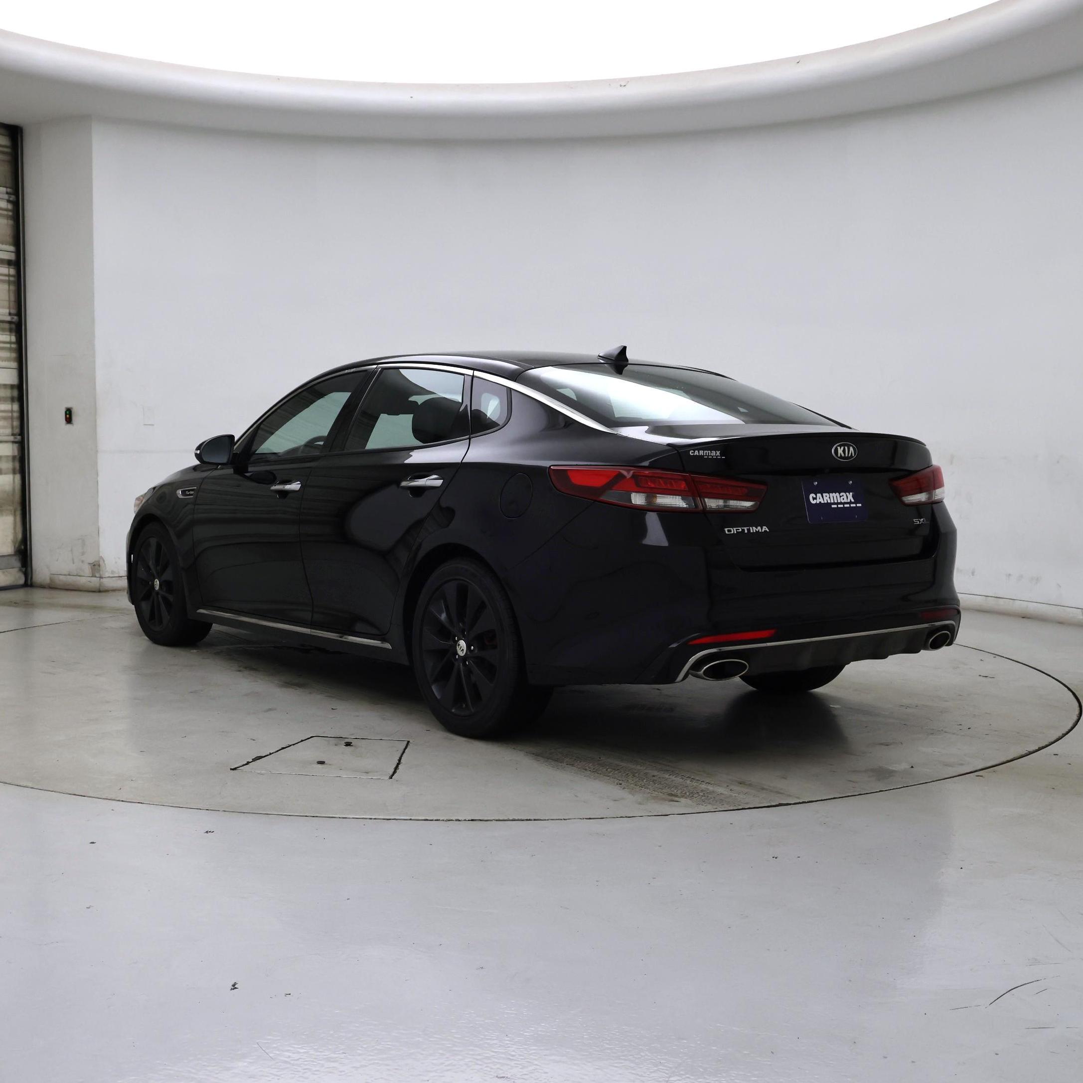 Thumbnail: 2016 Kia Optima - 2