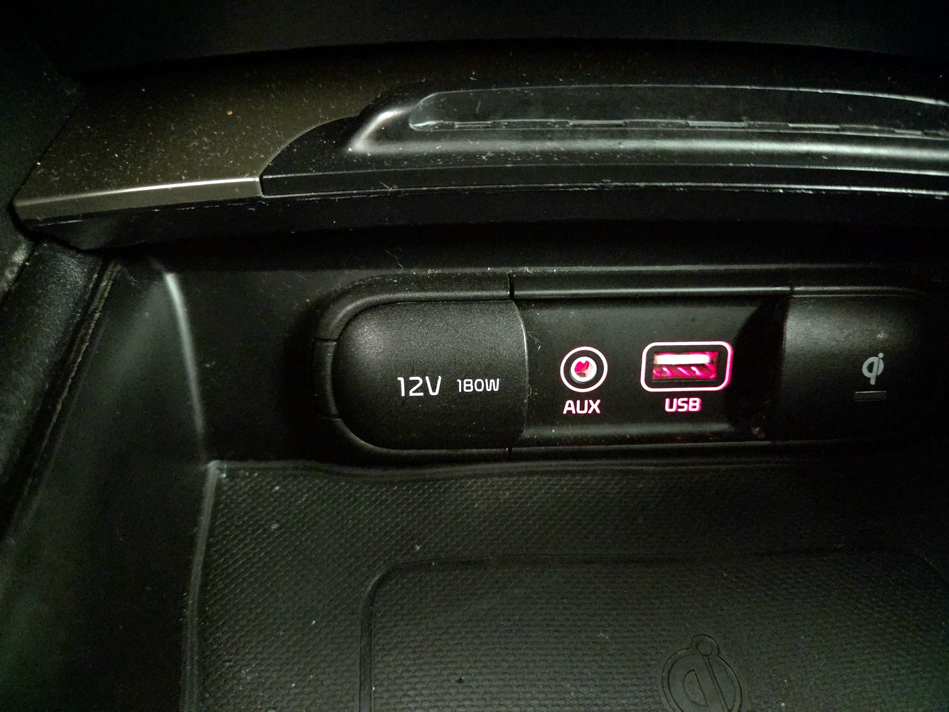 Thumbnail: 2016 Kia Optima - 19