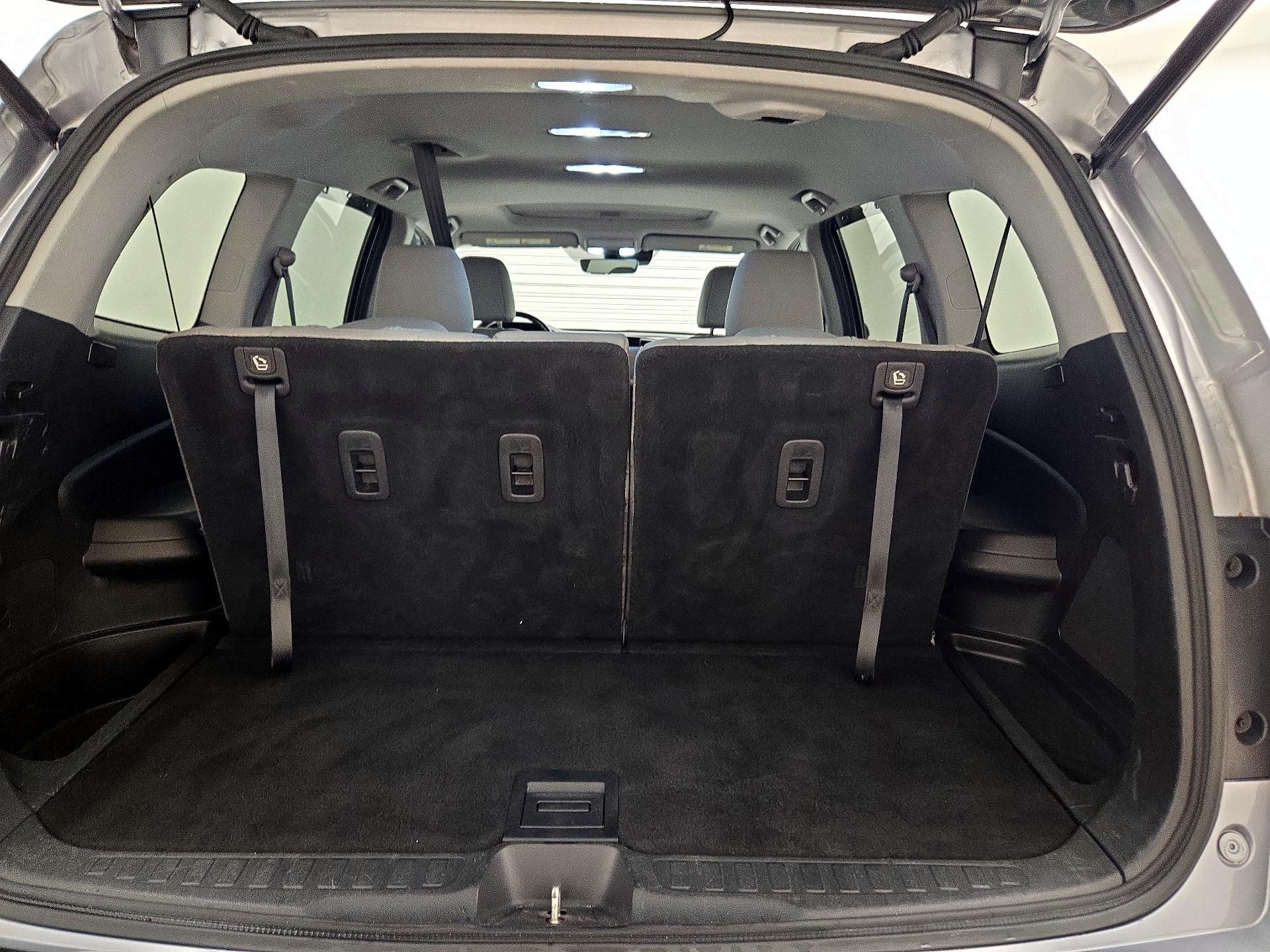 Thumbnail: 2019 Honda Pilot - 17