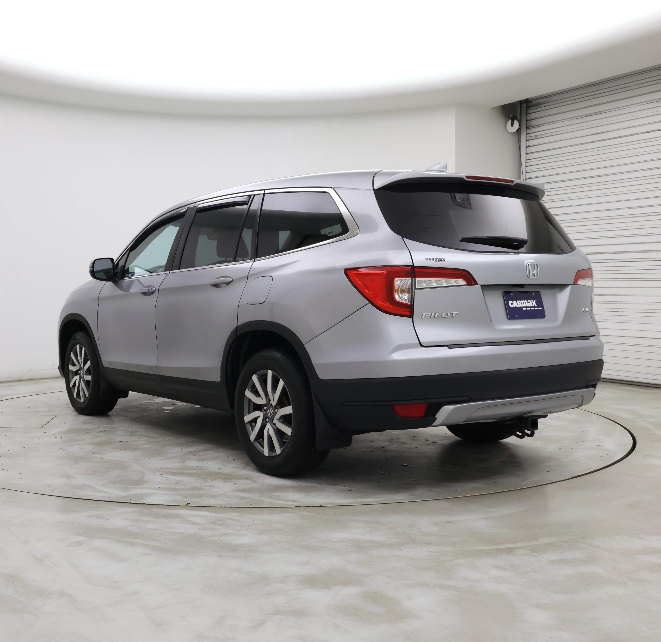 Thumbnail: 2019 Honda Pilot - 2