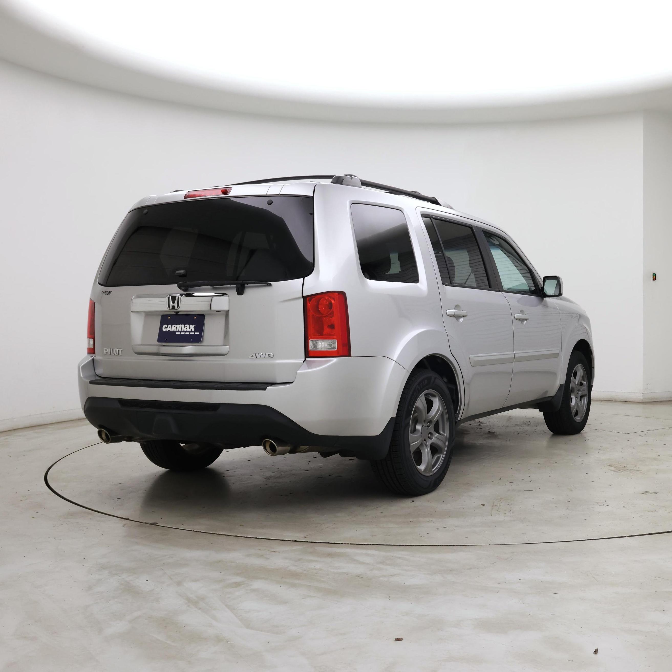 Thumbnail: 2015 Honda Pilot - 8