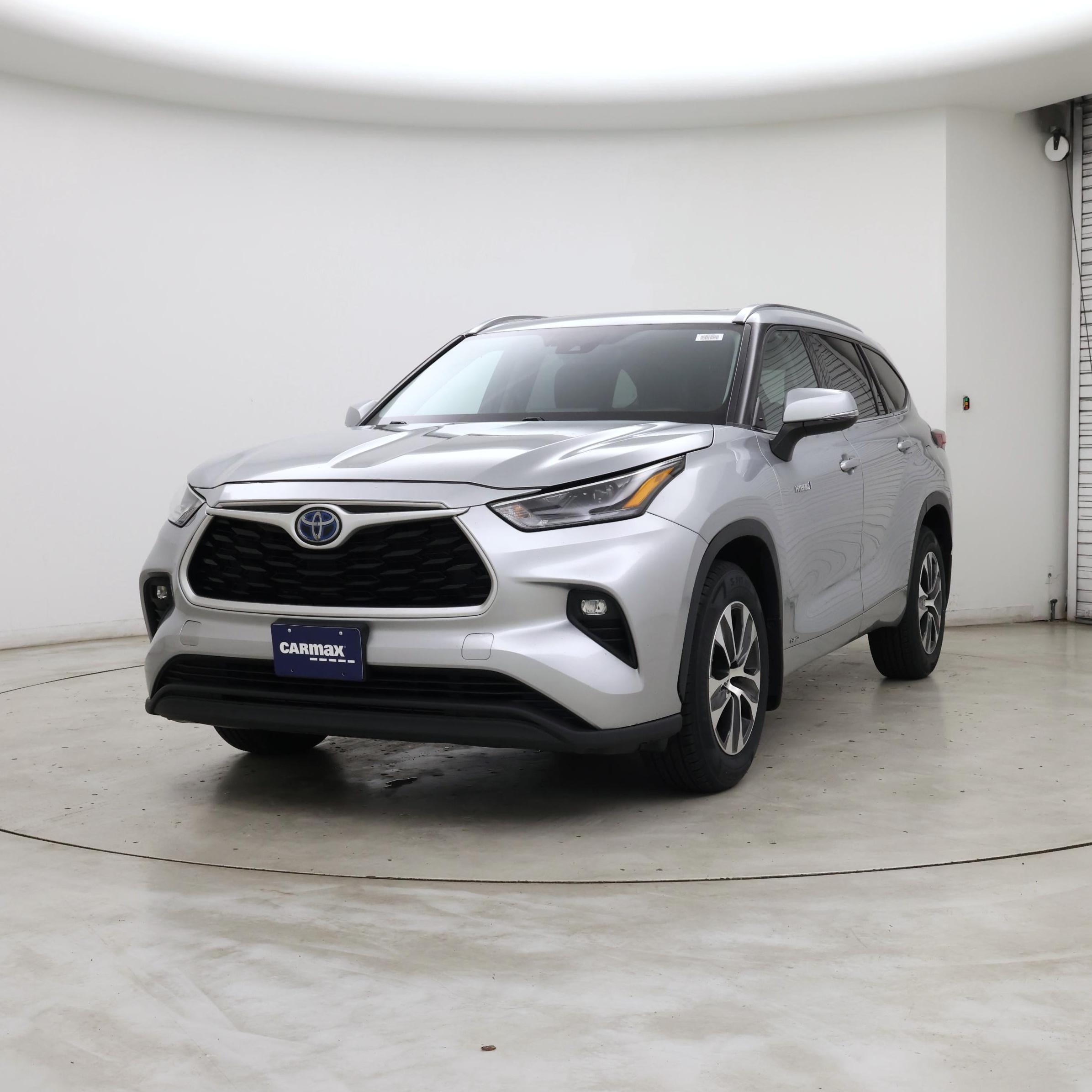 Thumbnail: 2021 Toyota Highlander - 4