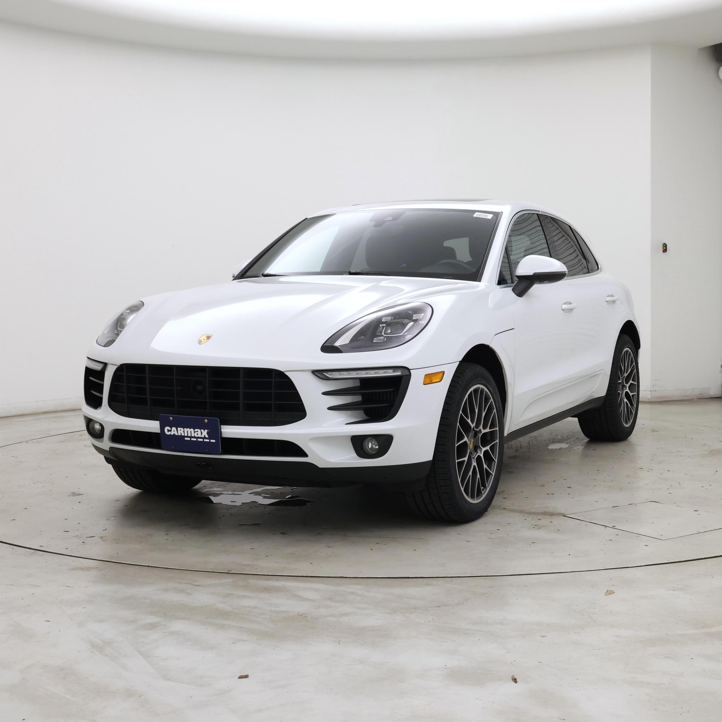 Thumbnail: 2018 Porsche Macan - 4