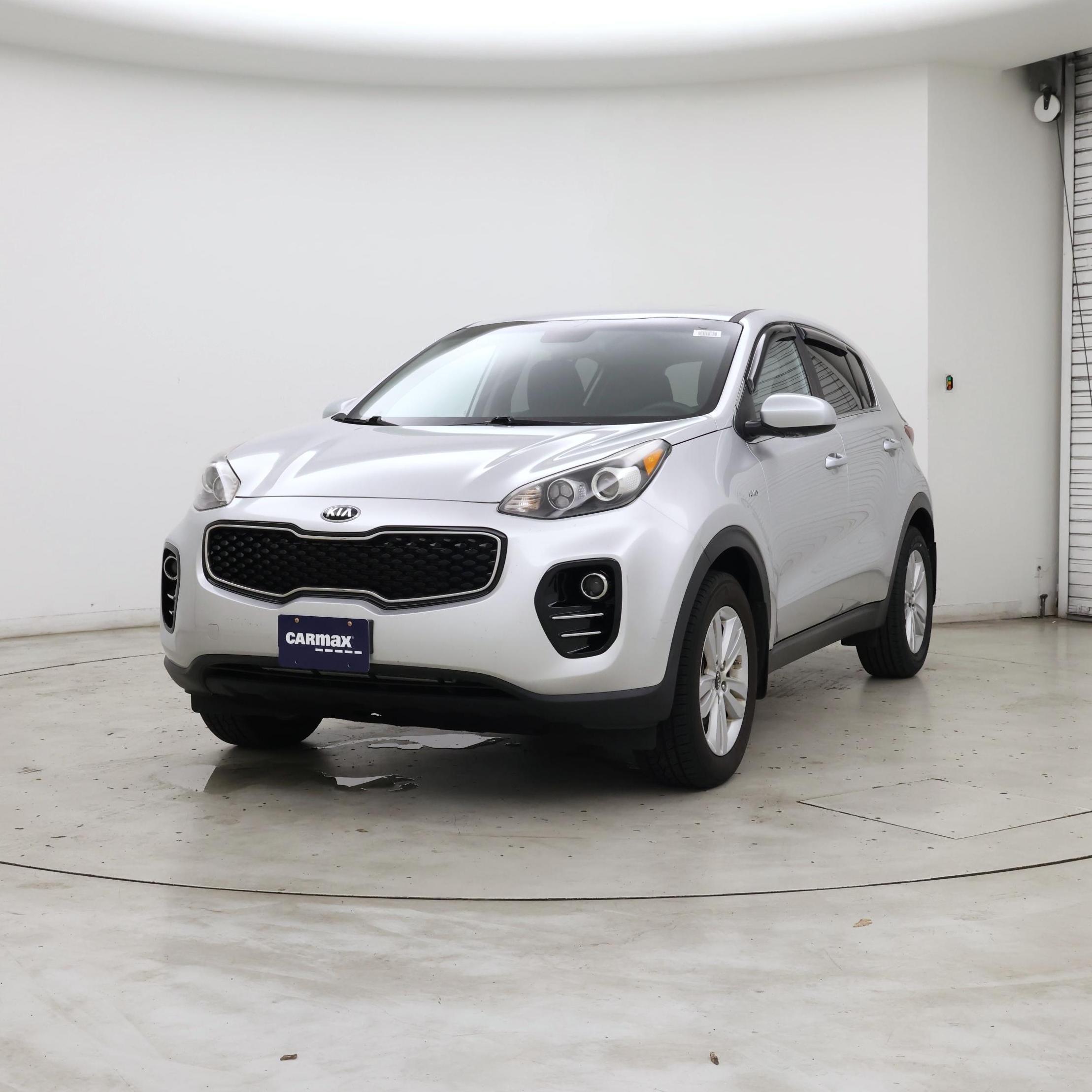 Thumbnail: 2017 Kia Sportage - 4