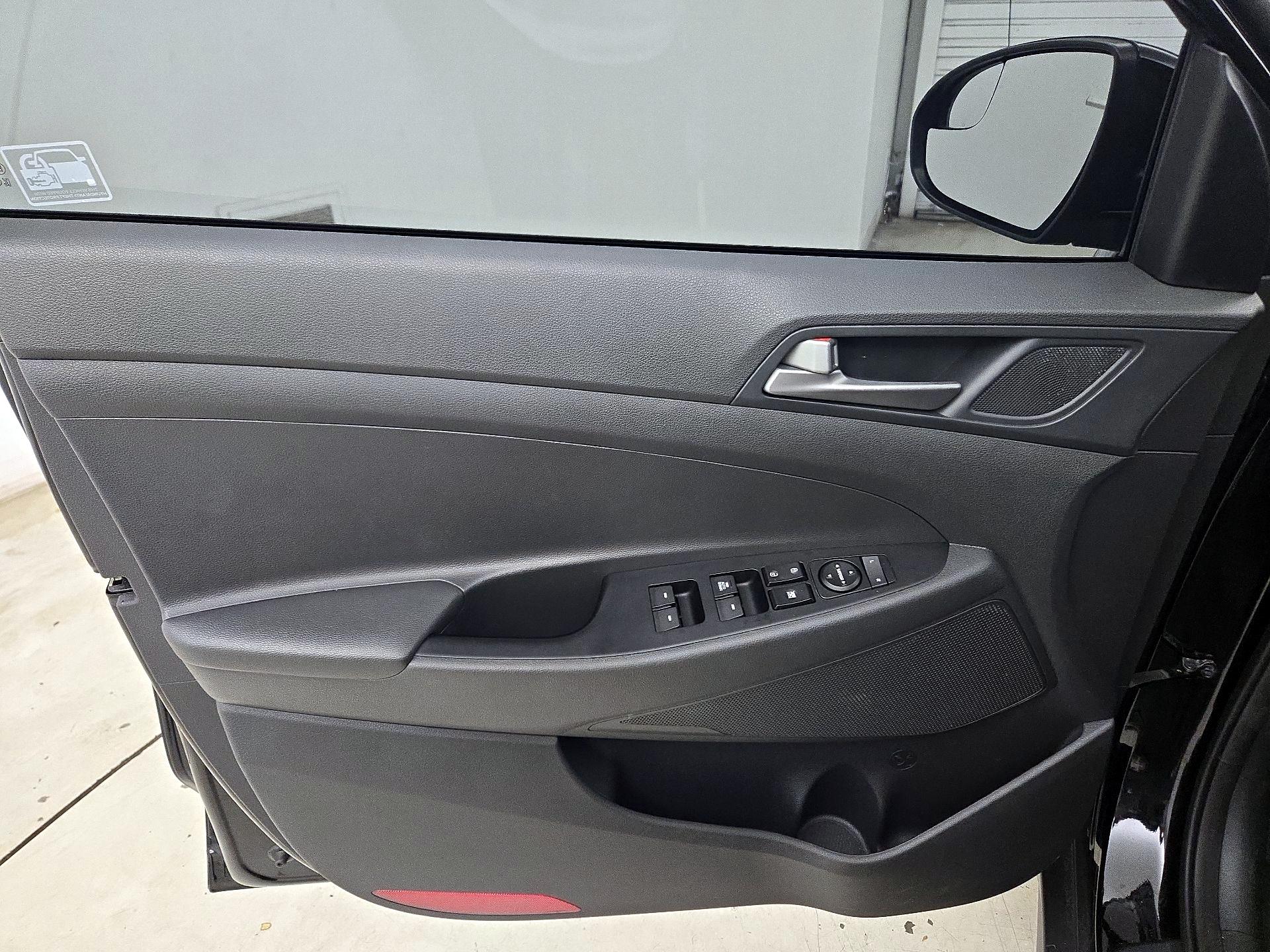 Thumbnail: 2018 Hyundai Tucson - 12