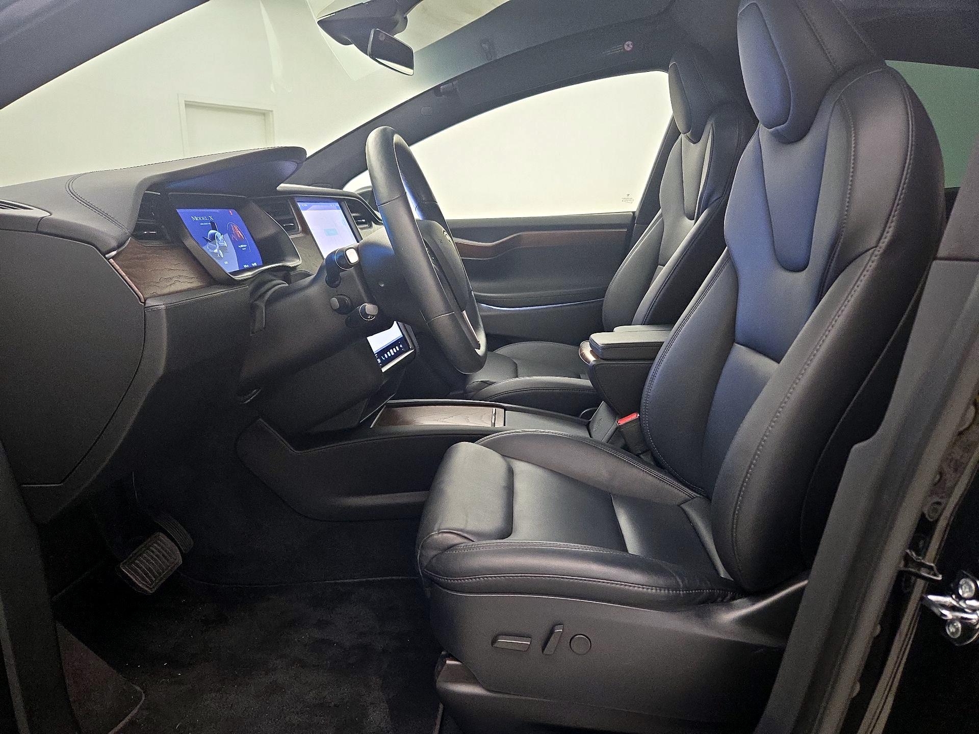 Thumbnail: 2020 Tesla Model X - 11